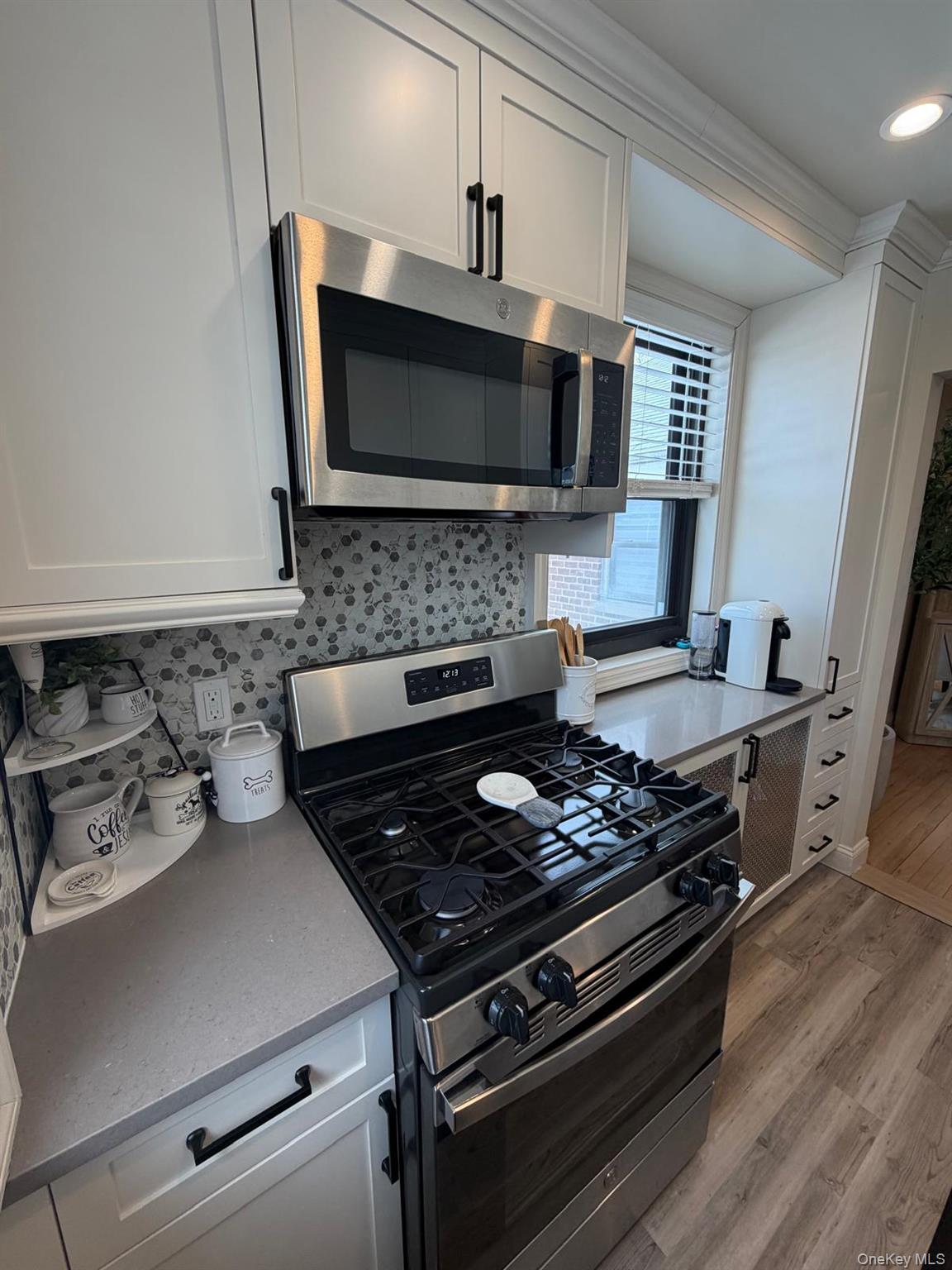 #15 photo, 1776 166th Street, Whitestone , NY 11357