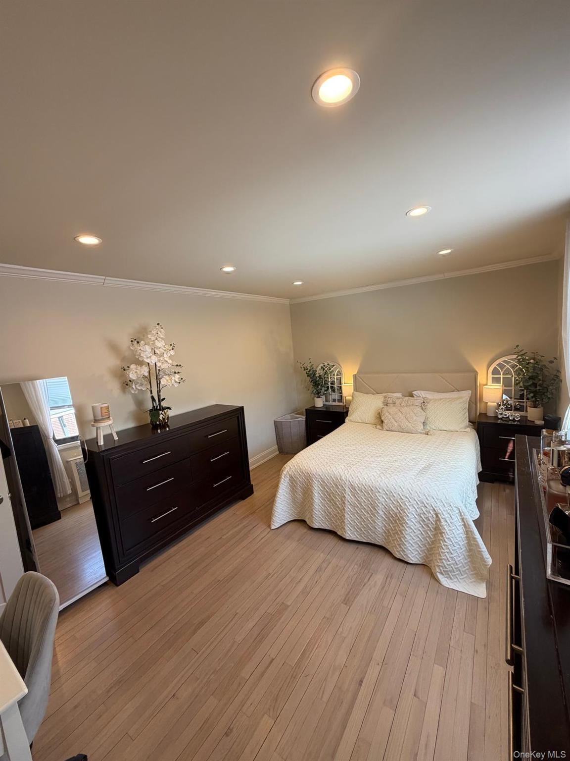 #20 photo, 1776 166th Street, Whitestone , NY 11357