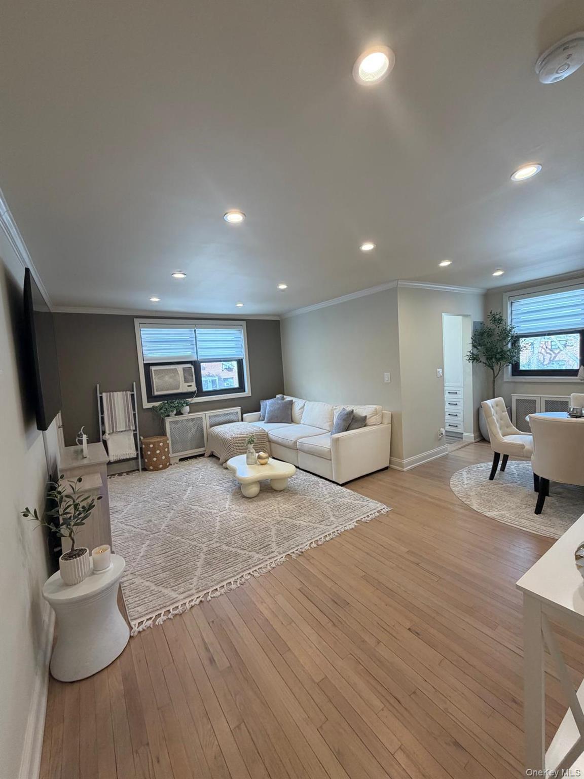 #3 photo, 1776 166th Street, Whitestone , NY 11357