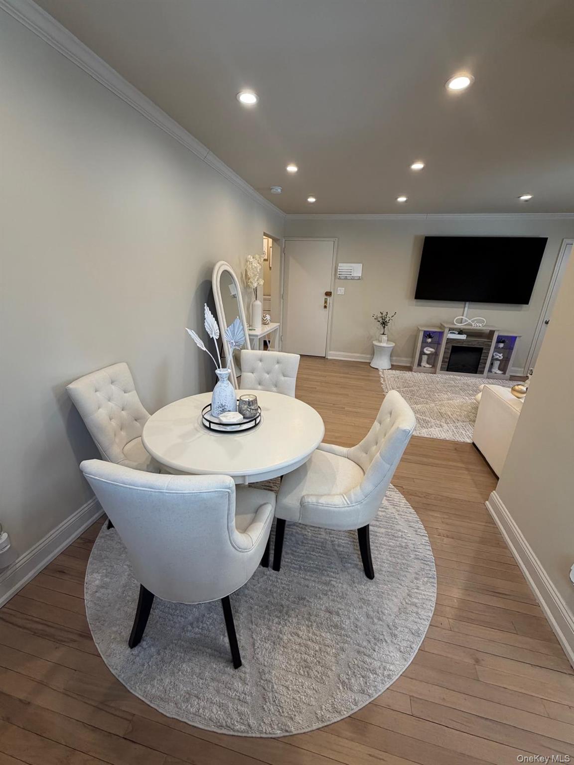 #9 photo, 1776 166th Street, Whitestone , NY 11357