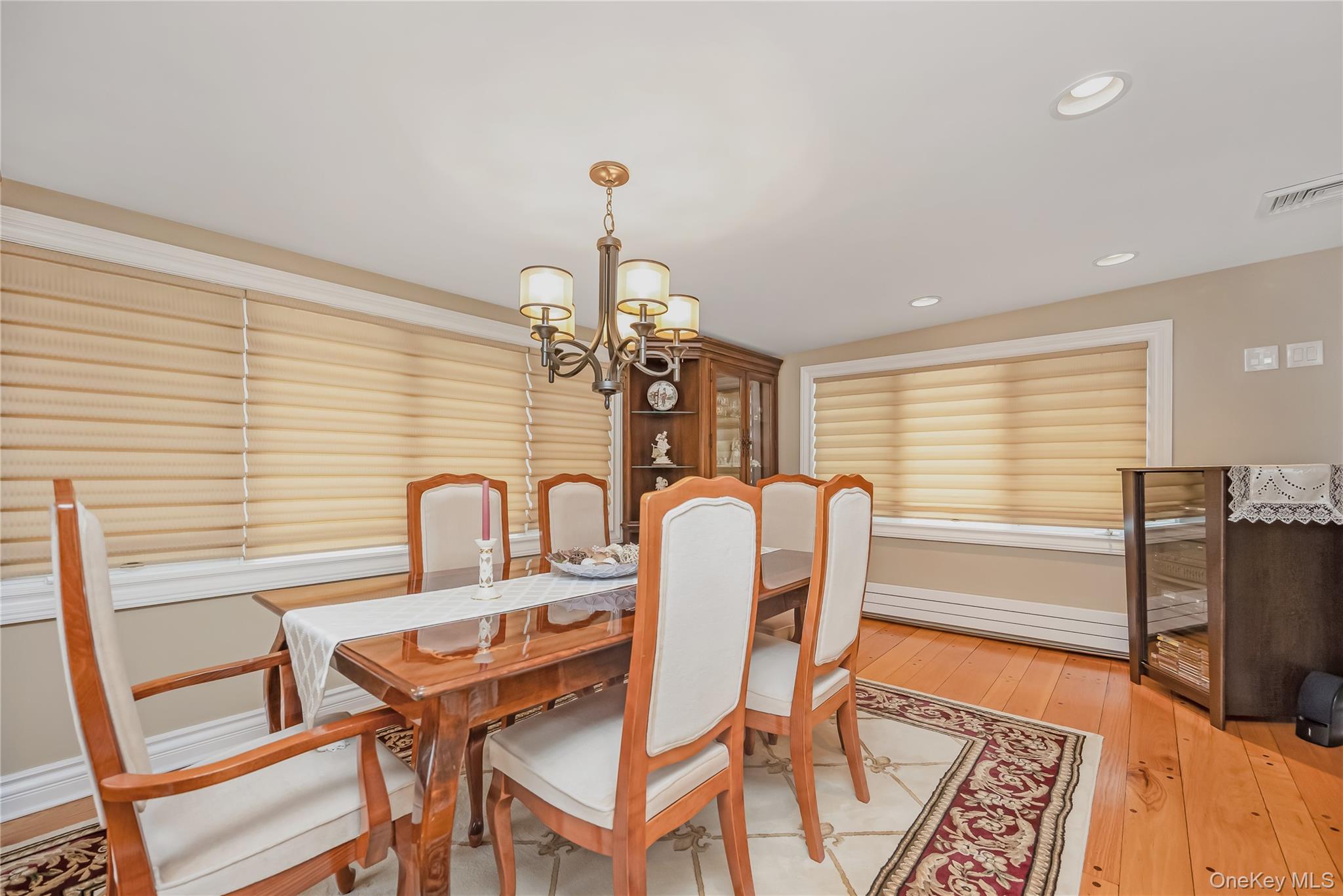 #15 photo, 30 Crestwood Boulevard, Нассау ‖ Farmingdale , NY 11735