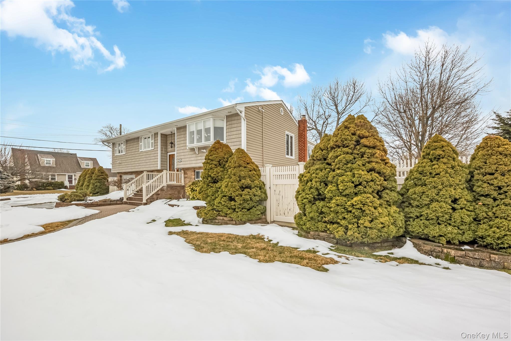 #6 photo, 30 Crestwood Boulevard, Нассау ‖ Farmingdale , NY 11735