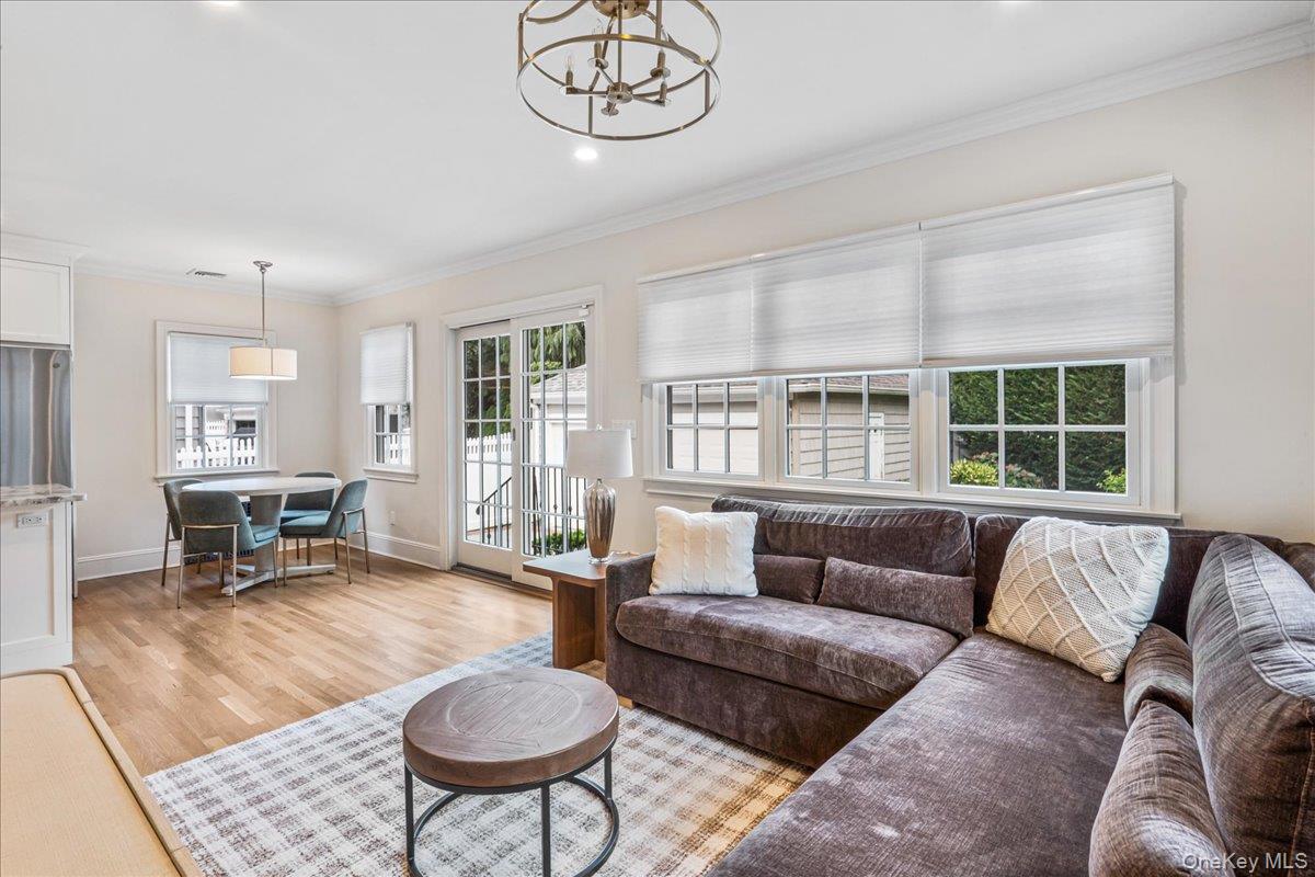 #12 photo, 33 Shepherd Street, Rockville Centre , NY 11570