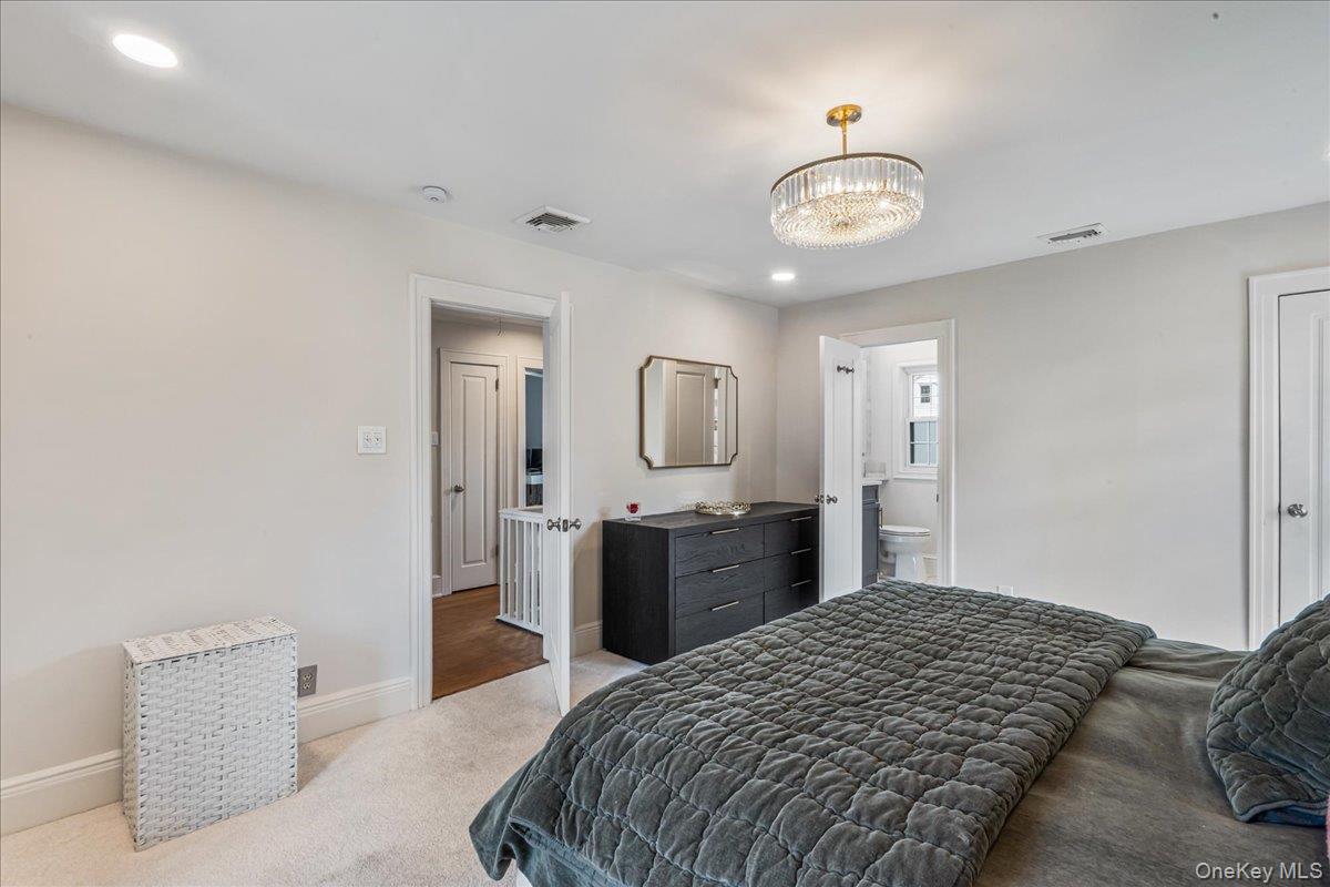 #19 photo, 33 Shepherd Street, Rockville Centre , NY 11570