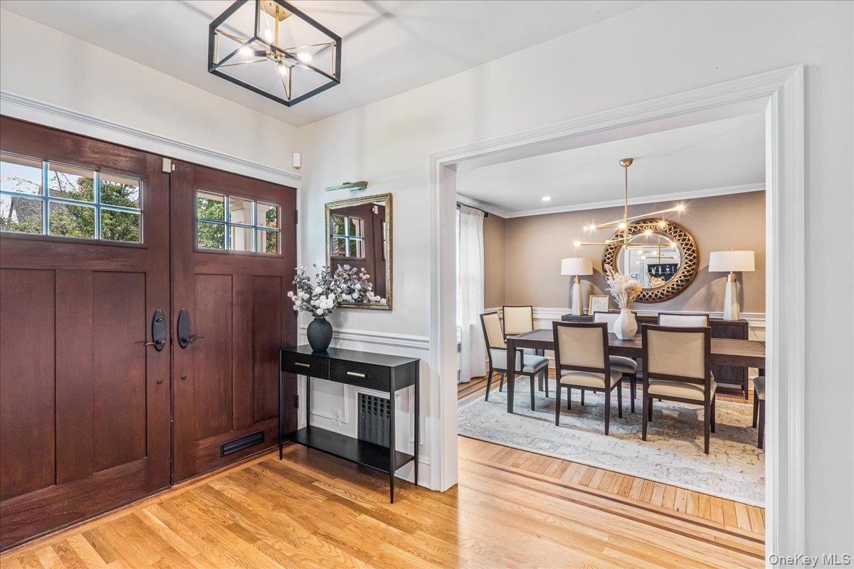 #4 photo, 33 Shepherd Street, Rockville Centre , NY 11570