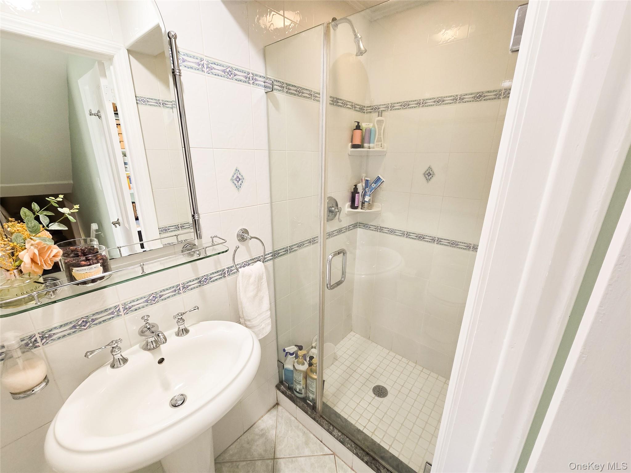 #13 photo, 24 Edna Drive, नासाउ काउंटी Syosset , NY 11791