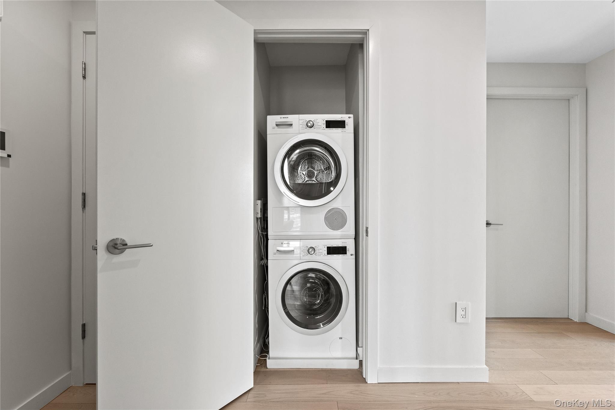 #5 photo, 131-02A 40th Road, 皇后区 Flushing , NY 11354