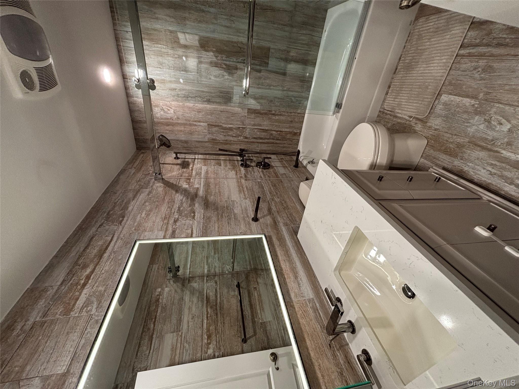 #6 photo, 100 Cuttermill Road, Great Neck , NY 11021