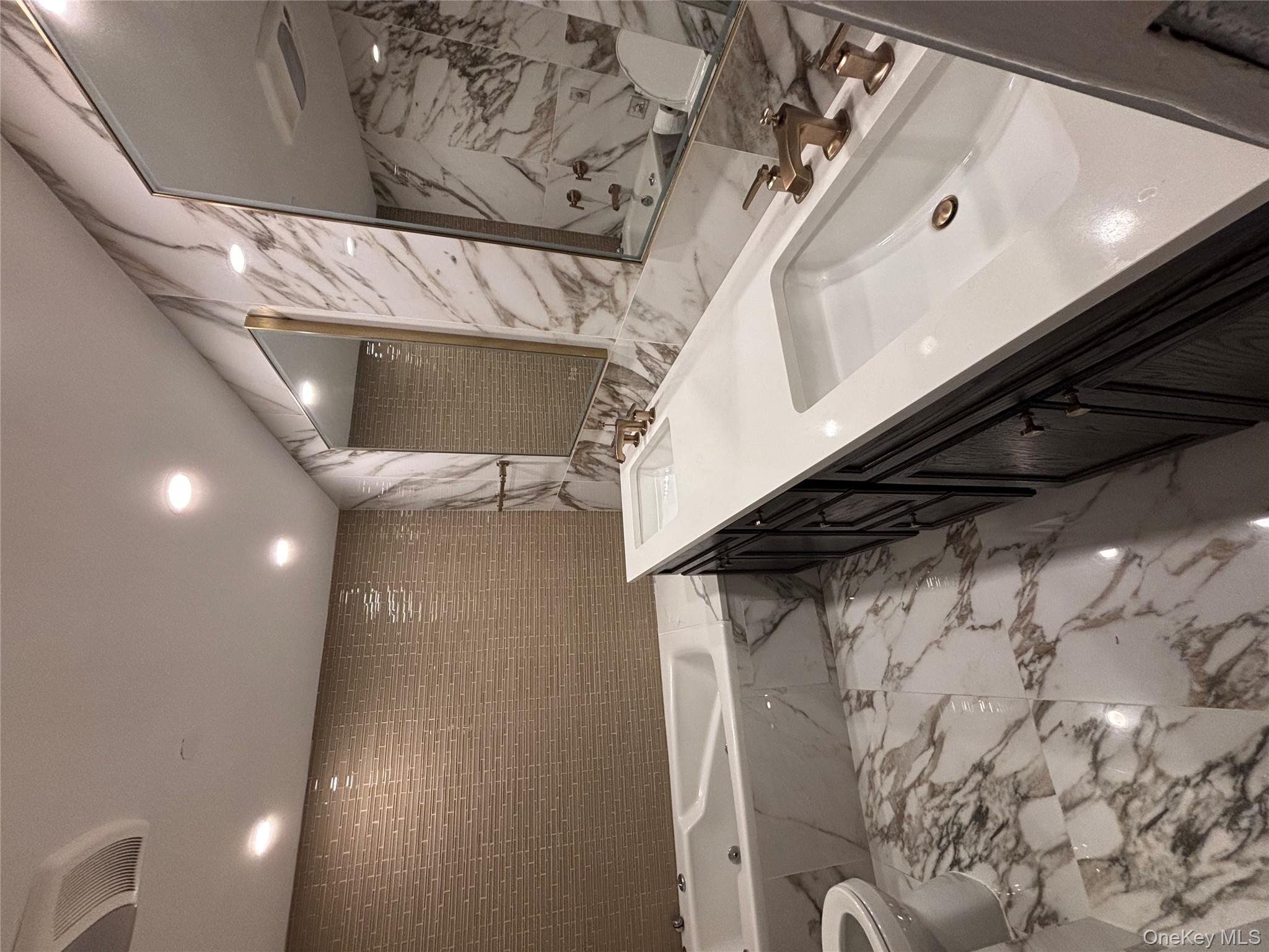 #9 photo, 100 Cuttermill Road, Great Neck , NY 11021