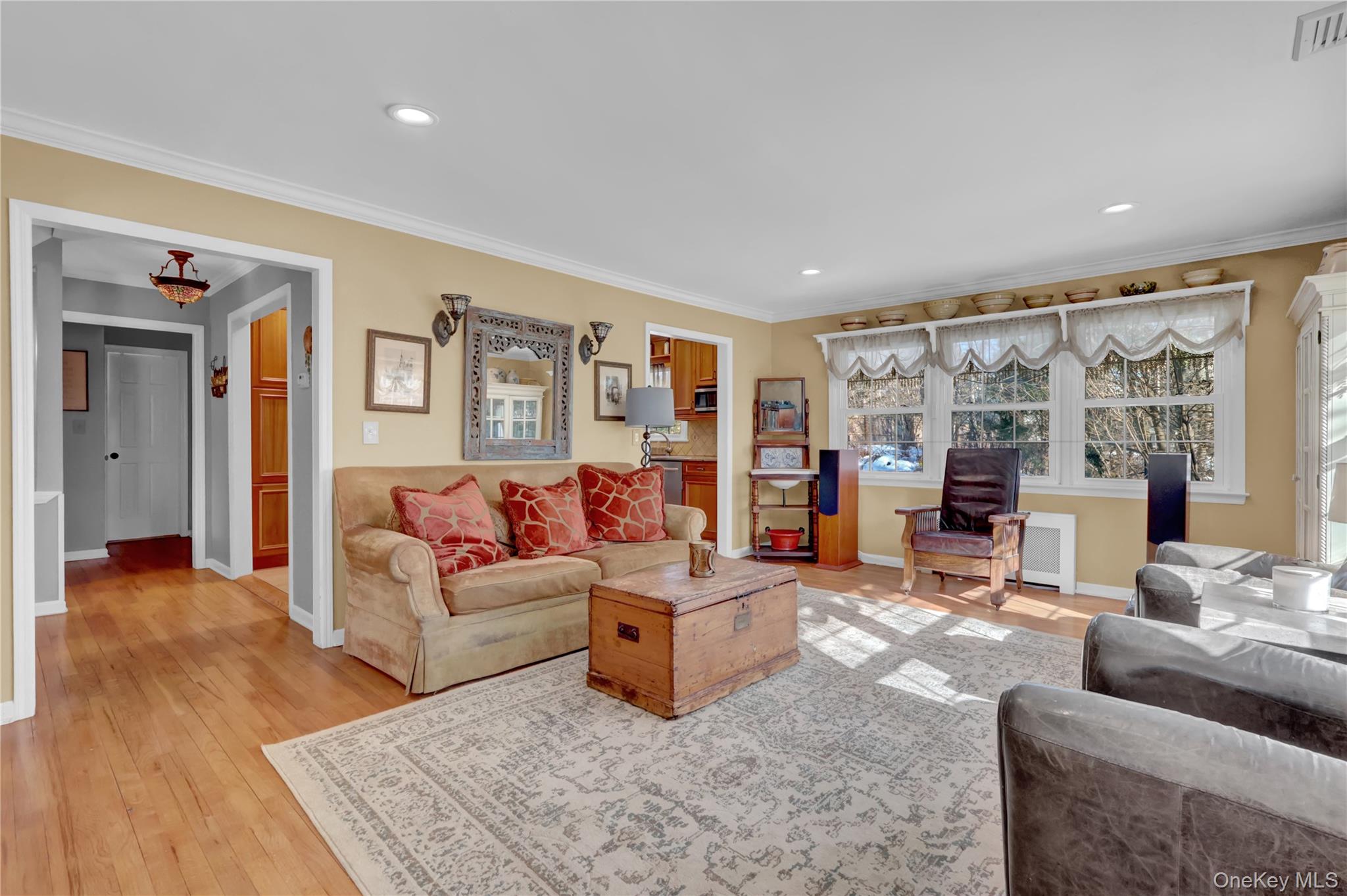 #13 photo, 8 Noel Place, सफ़ोक काउंटी Smithtown , NY 11787