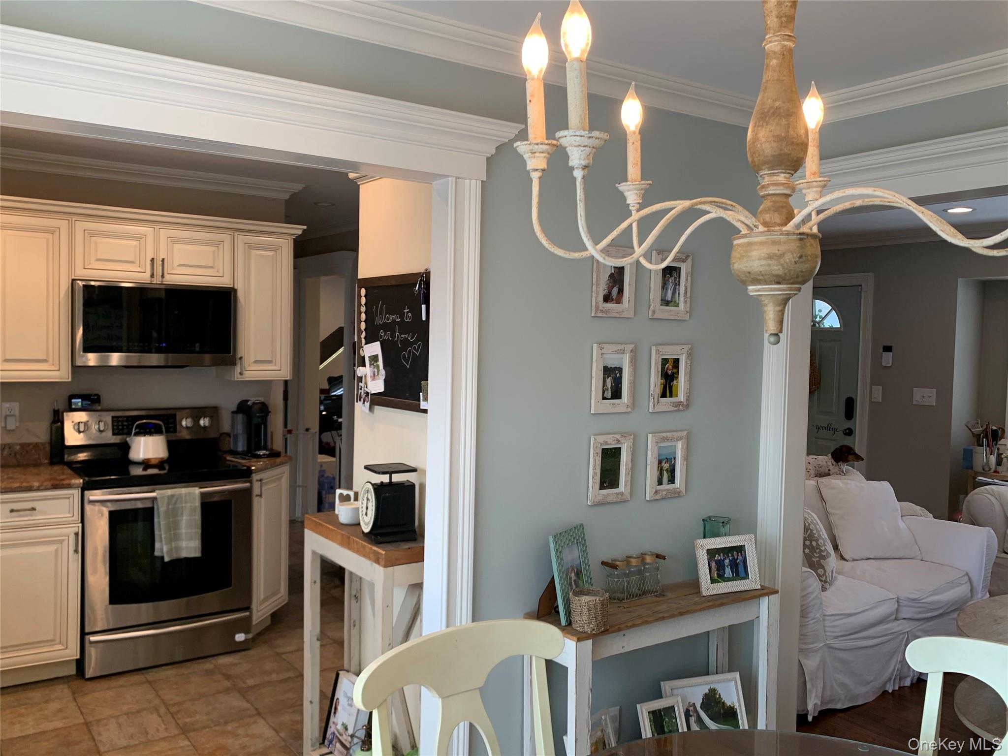 #8 photo, 6 Robinson Street, Shoreham , NY 11786