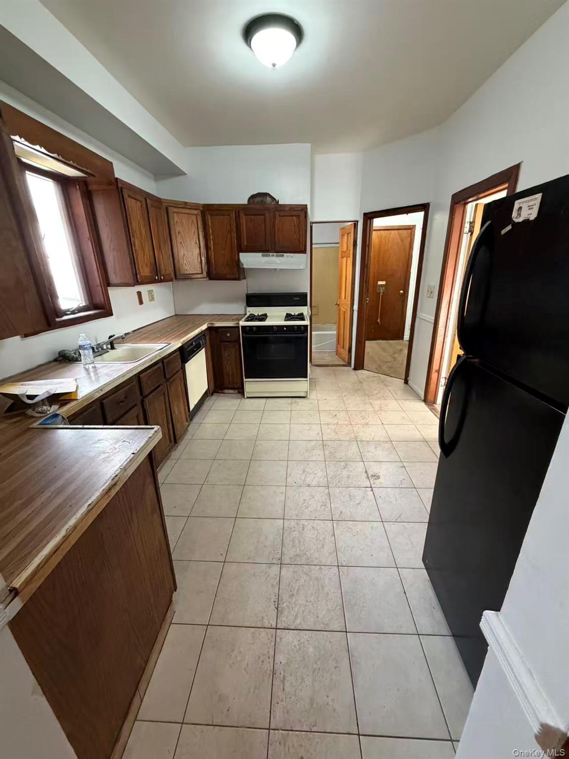 #5 photo, 1580 Castleton Avenue, Staten Island , NY 10302