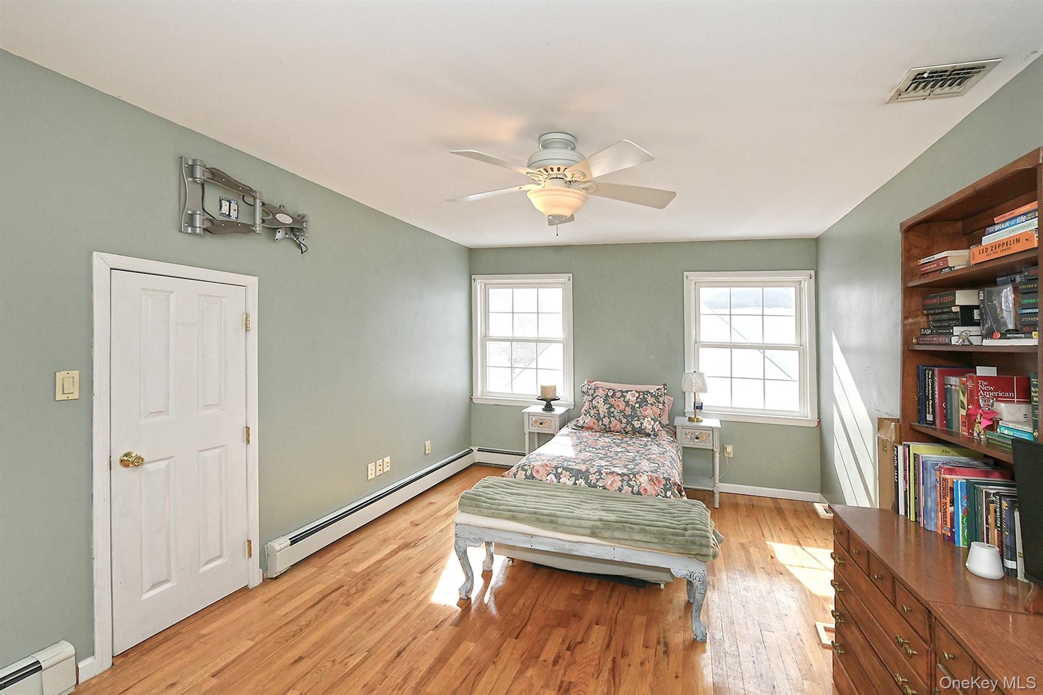 #17 photo, 312 Cambon Avenue, Саффолк ‖ Saint James , NY 11780