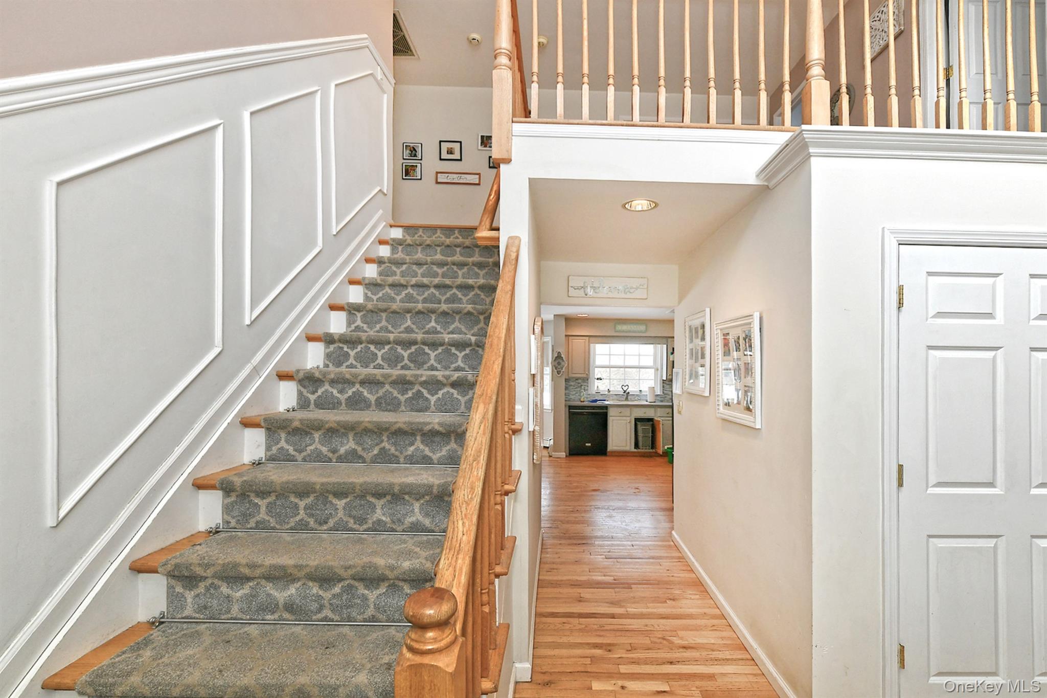 #3 photo, 312 Cambon Avenue, Саффолк ‖ Saint James , NY 11780