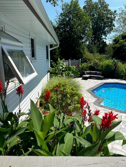 #8 photo, 19 Hallock Court, Miller Place , NY 11764