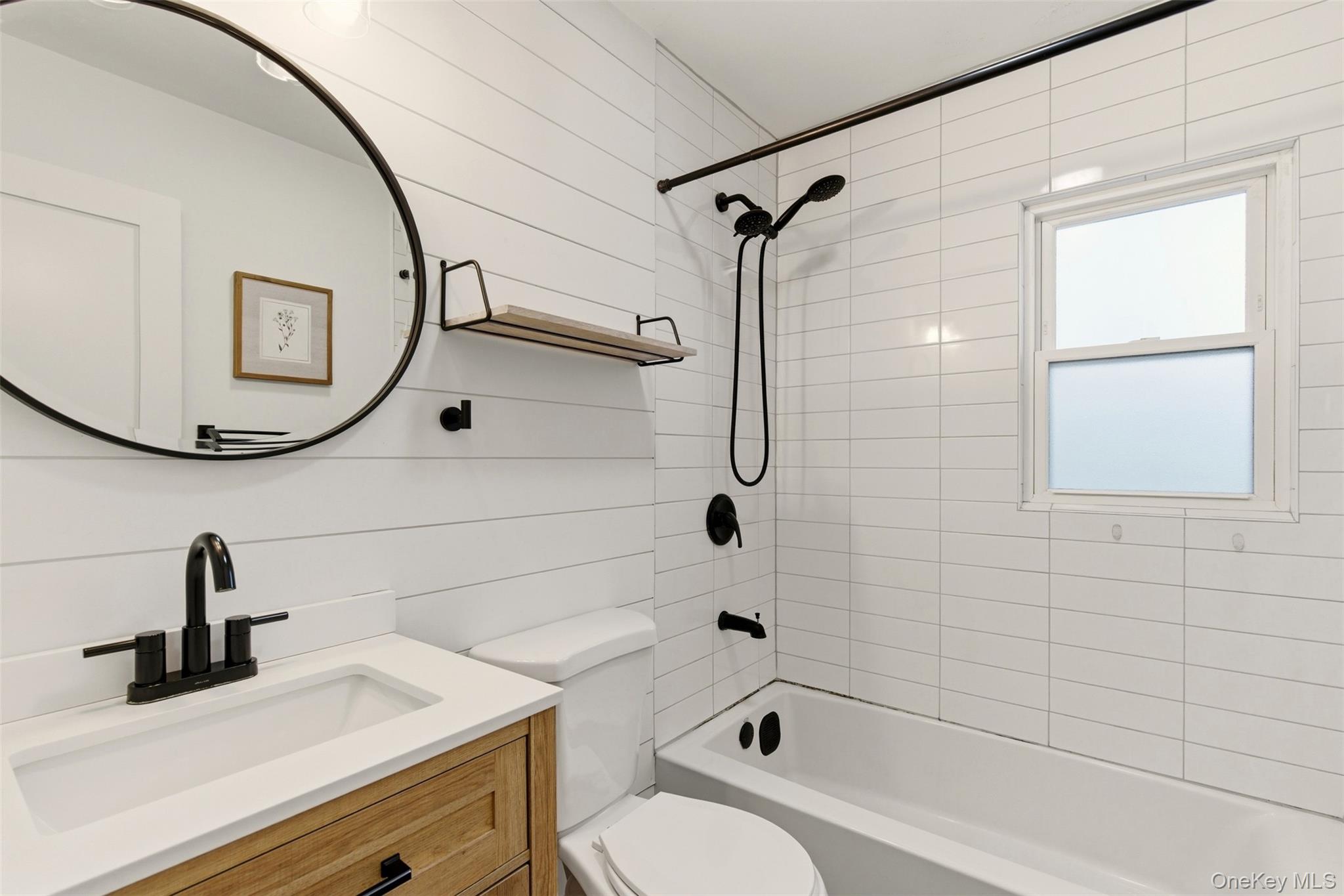 #17 photo, 9 Hinton Avenue, Babylon , NY 11702