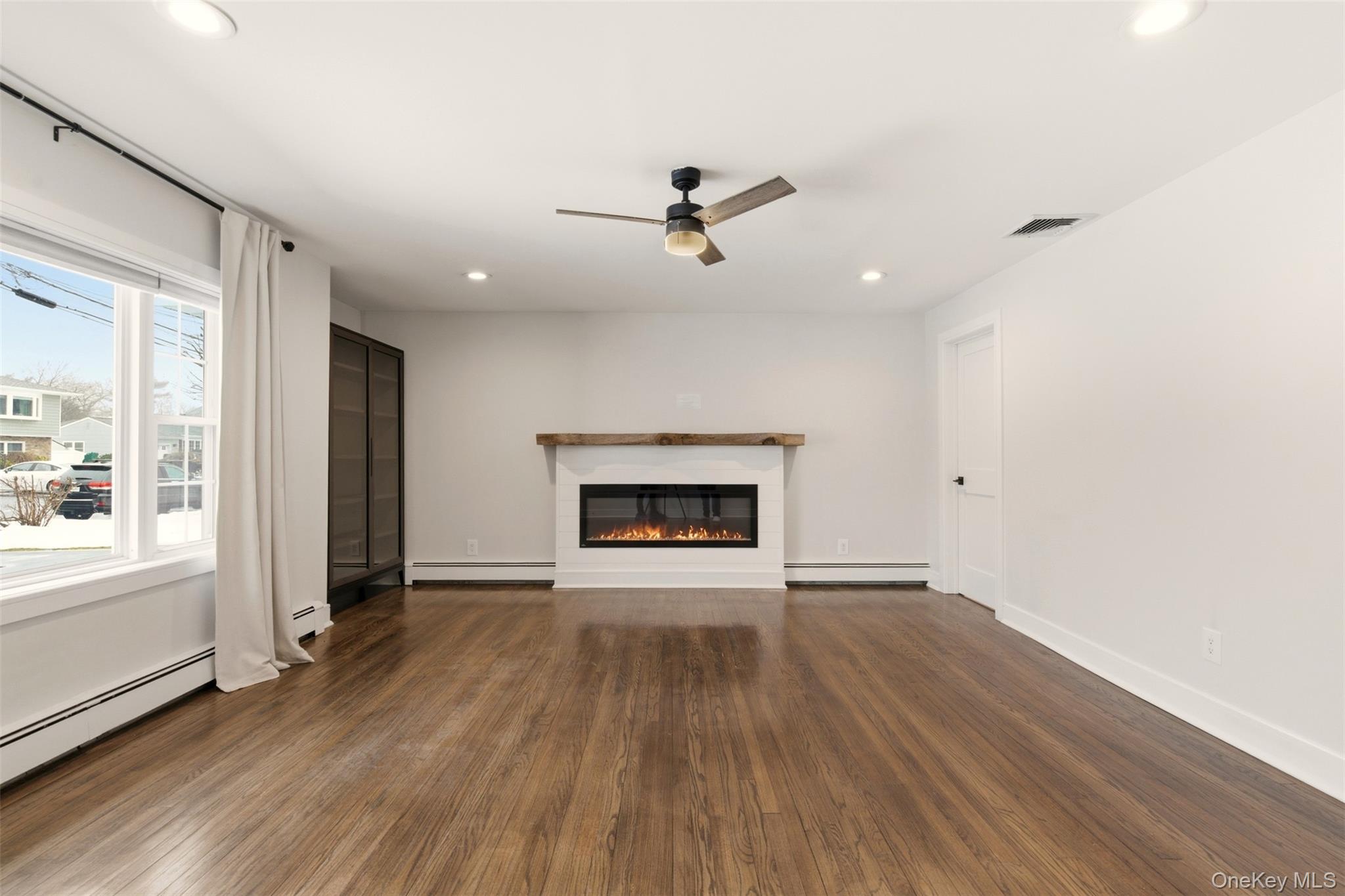 #3 photo, 9 Hinton Avenue, Babylon , NY 11702