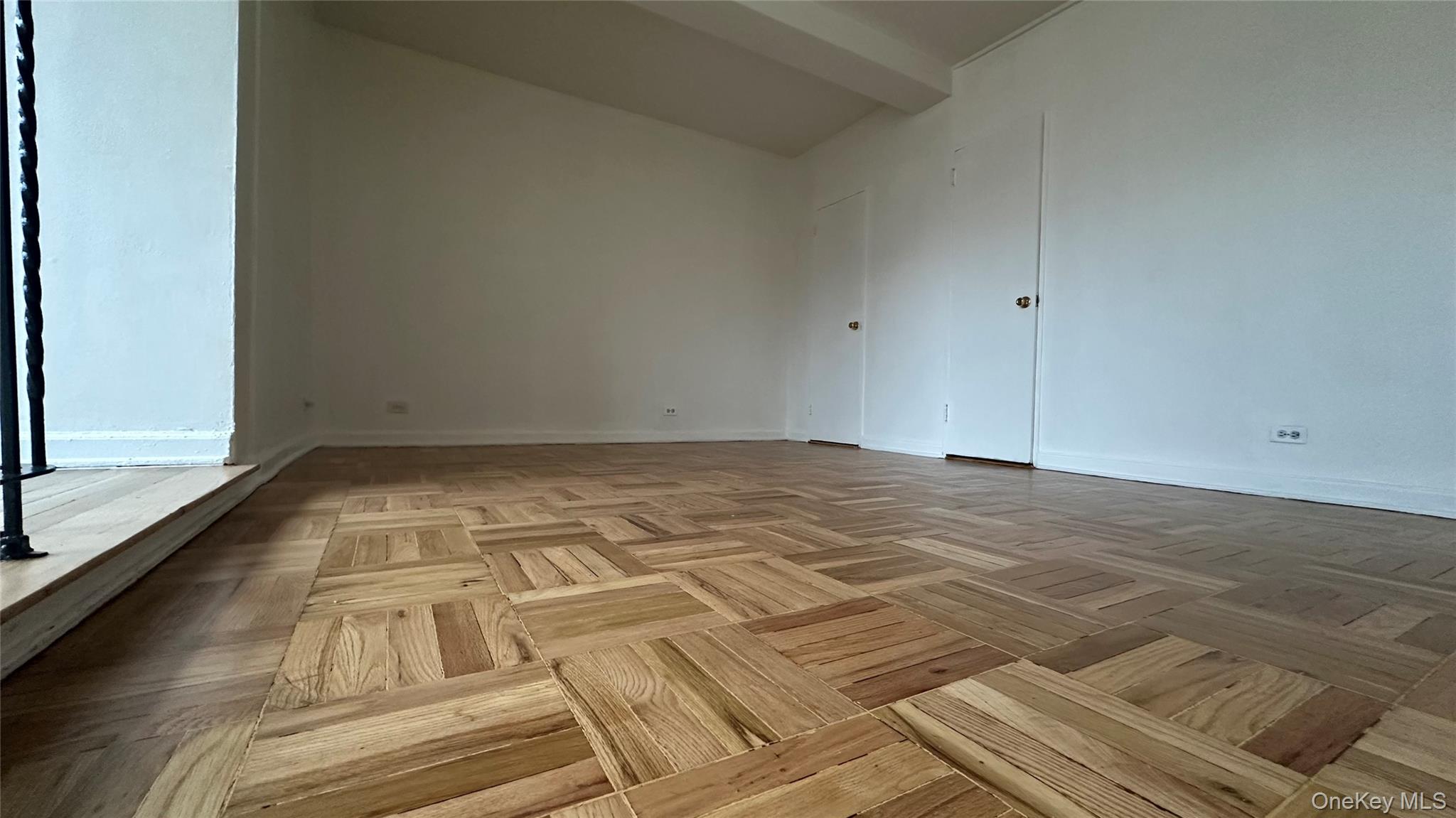 #13 photo, 98-10 64th Avenue, Rego Park , NY 11374