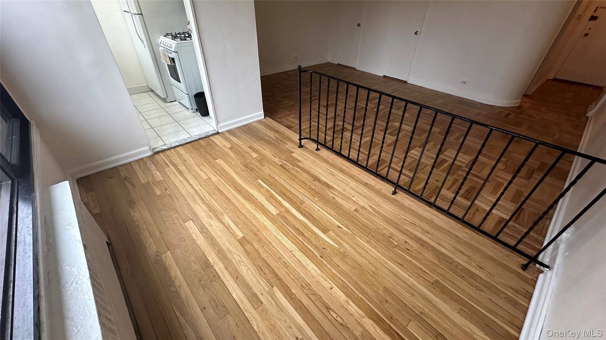 #19 photo, 98-10 64th Avenue, Rego Park , NY 11374