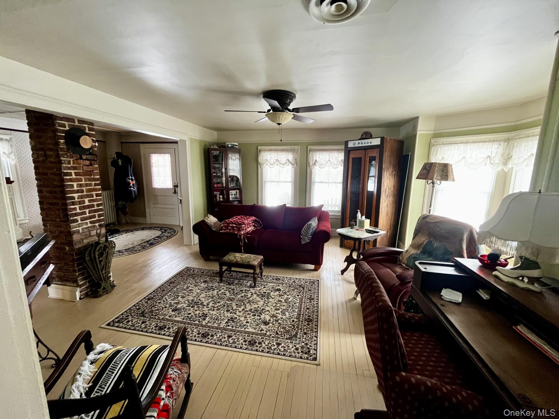 #10 photo, 7 Gerhardy Court, सफ़ोक काउंटी East Islip , NY 11730