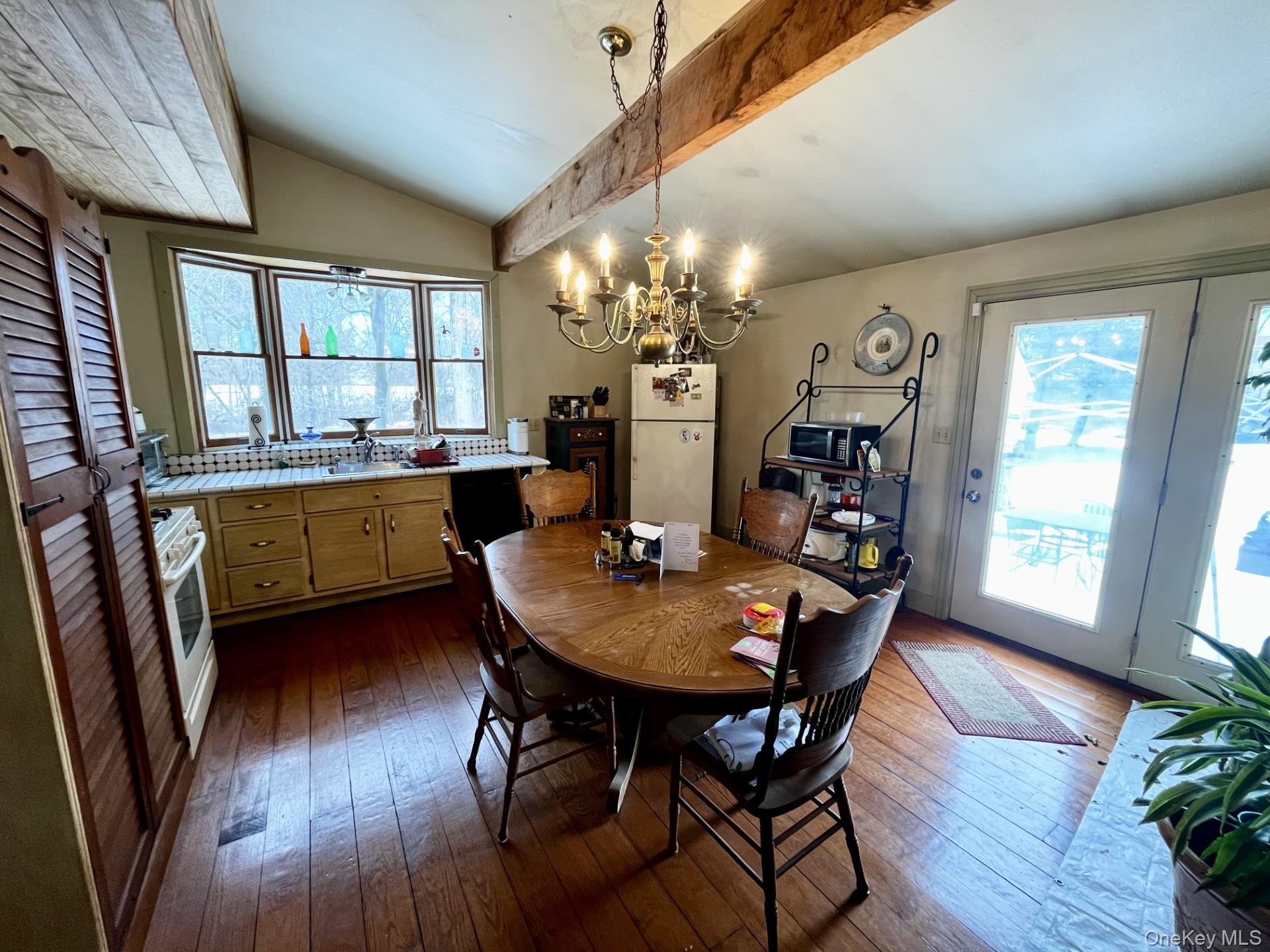 #13 photo, 7 Gerhardy Court, सफ़ोक काउंटी East Islip , NY 11730