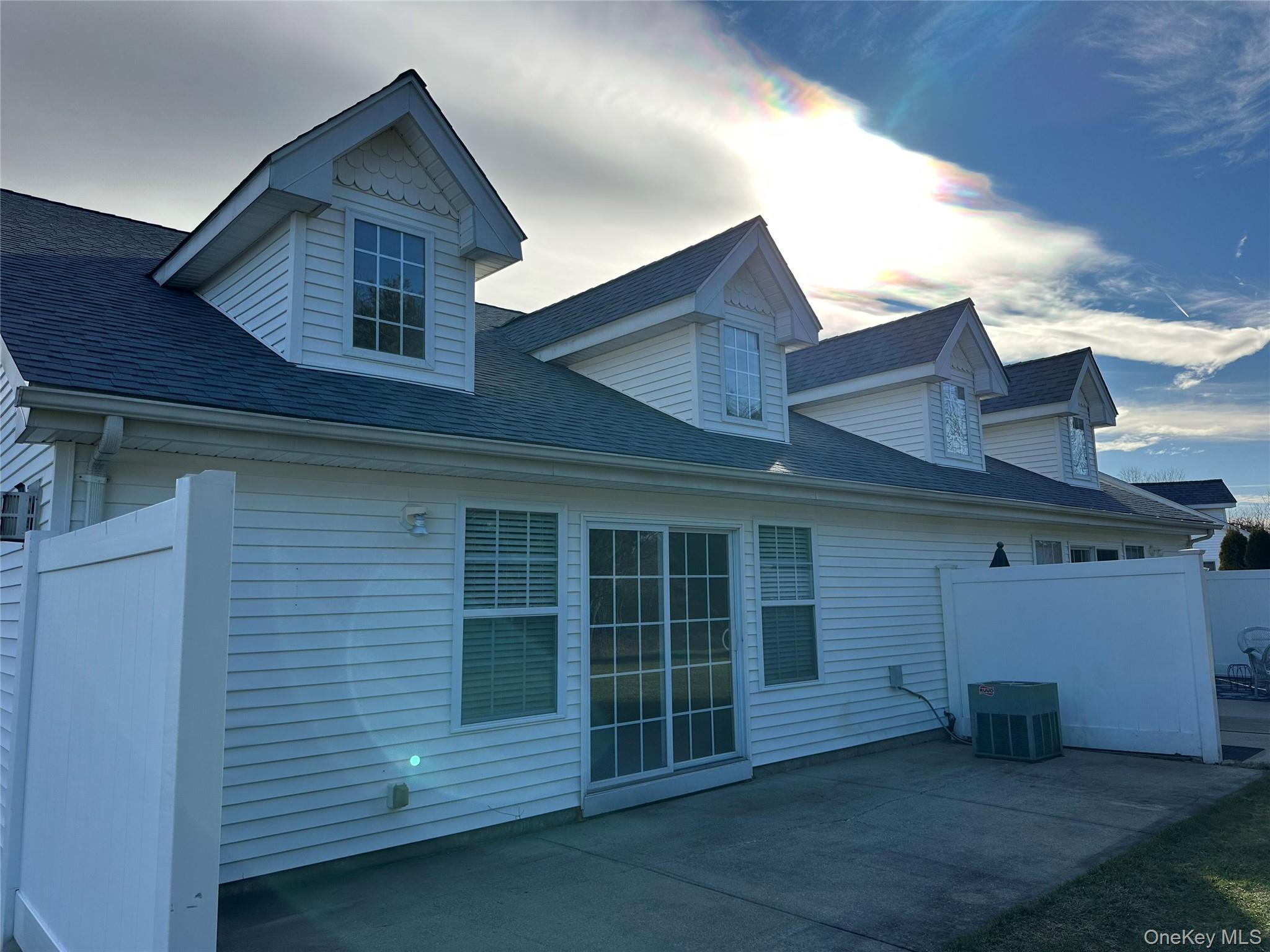 #3 photo, 47 Summerfield Lane, 롱 아일랜드 Riverhead , NY 11901