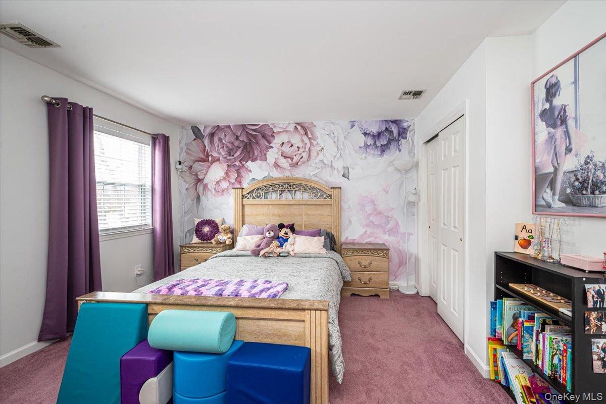 #19 photo, 47 Cobblestone Drive, सफ़ोक काउंटी Shoreham , NY 11786