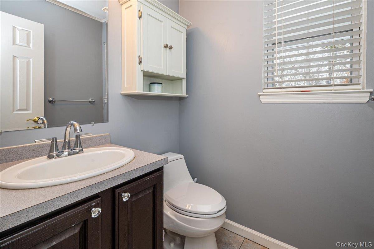 #3 photo, 47 Cobblestone Drive, सफ़ोक काउंटी Shoreham , NY 11786