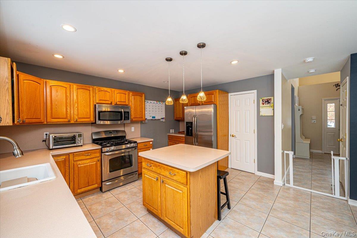 #9 photo, 47 Cobblestone Drive, सफ़ोक काउंटी Shoreham , NY 11786