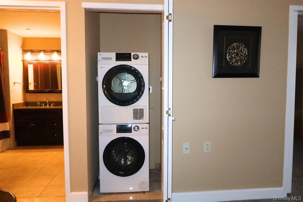 #14 photo, 50 Merrick Avenue, Нассау ‖ East Meadow , NY 11554