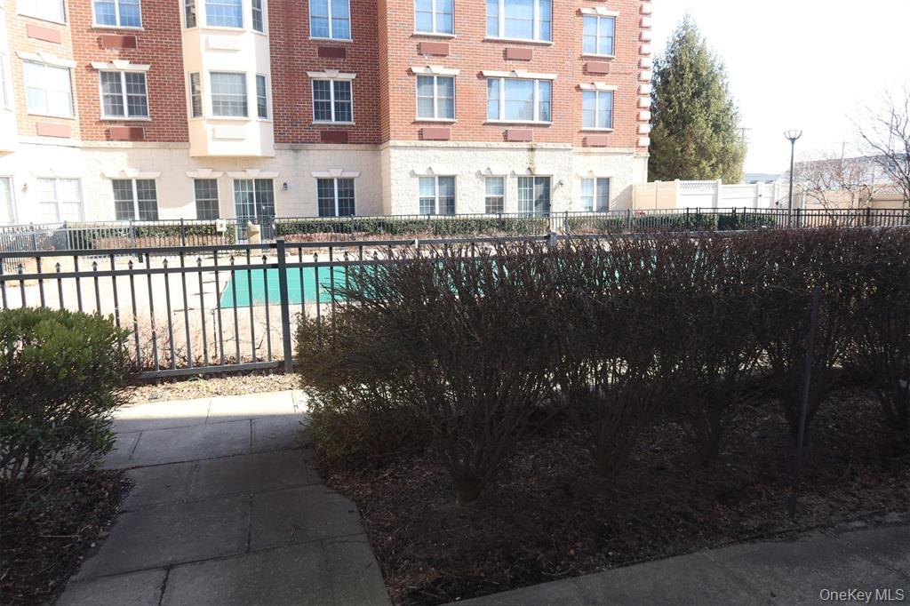 #15 photo, 50 Merrick Avenue, Нассау ‖ East Meadow , NY 11554