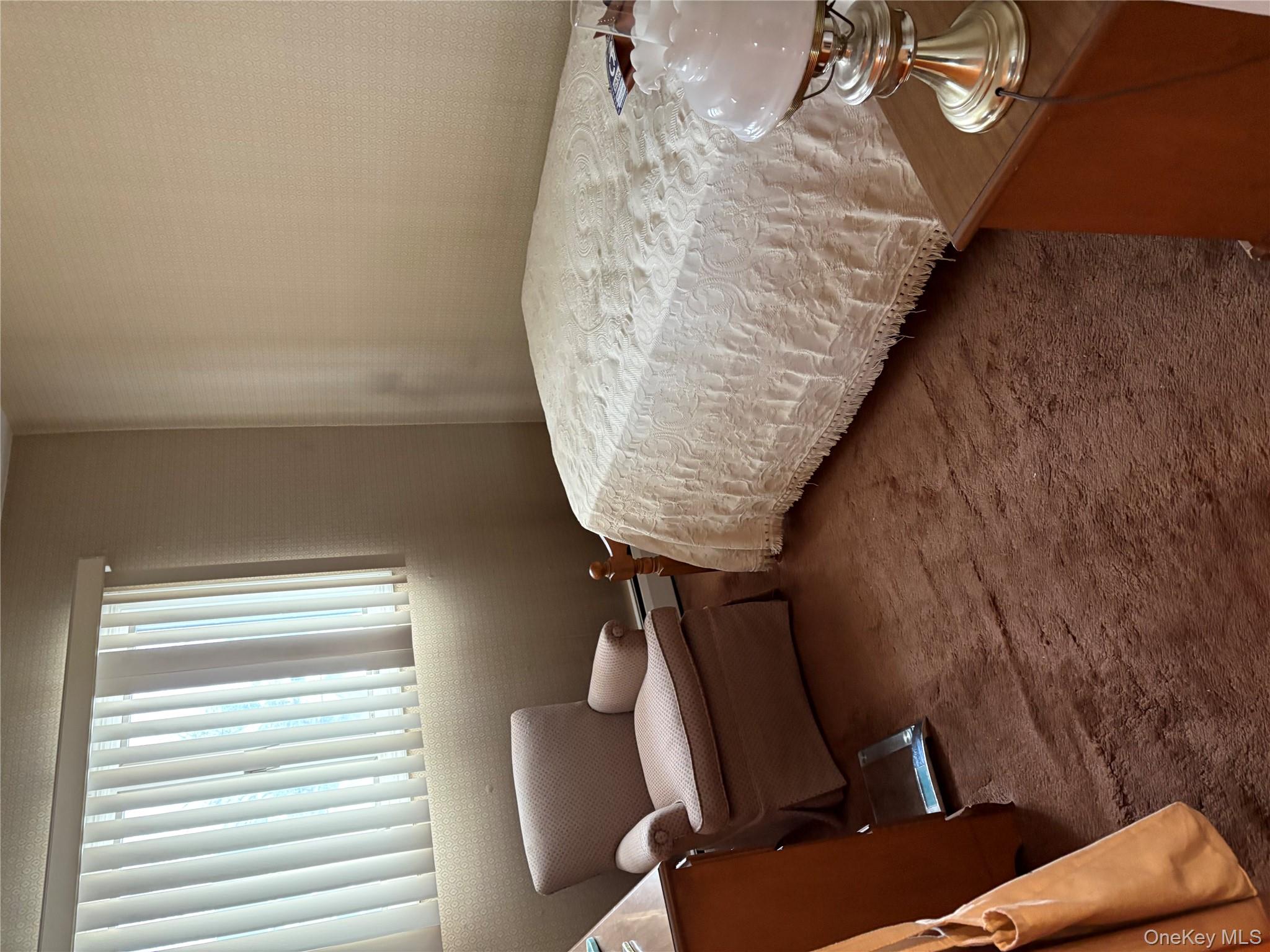 #10 photo, 2191 Walsall Street, नासाउ काउंटी Seaford , NY 11783