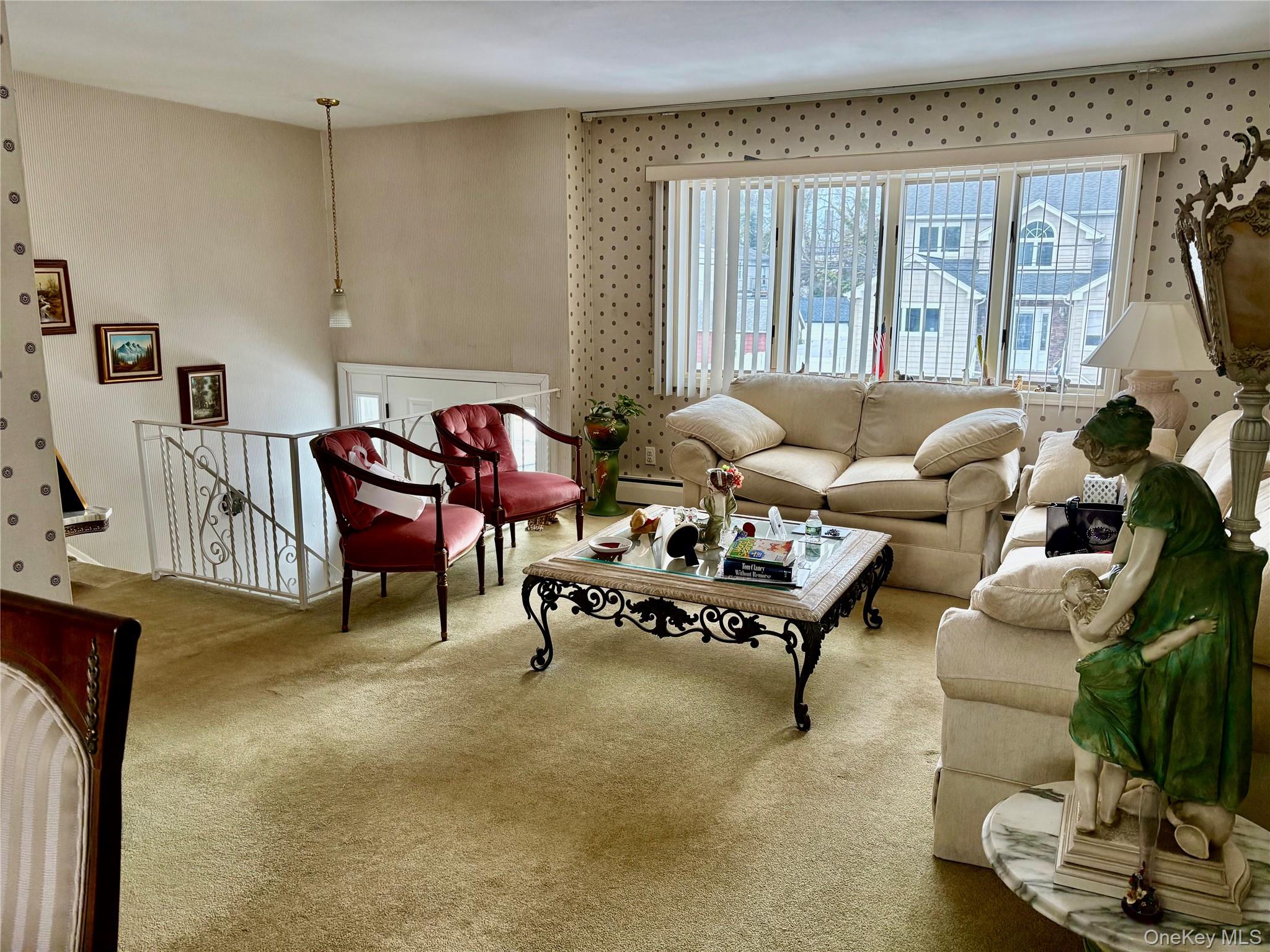 #3 photo, 2191 Walsall Street, नासाउ काउंटी Seaford , NY 11783