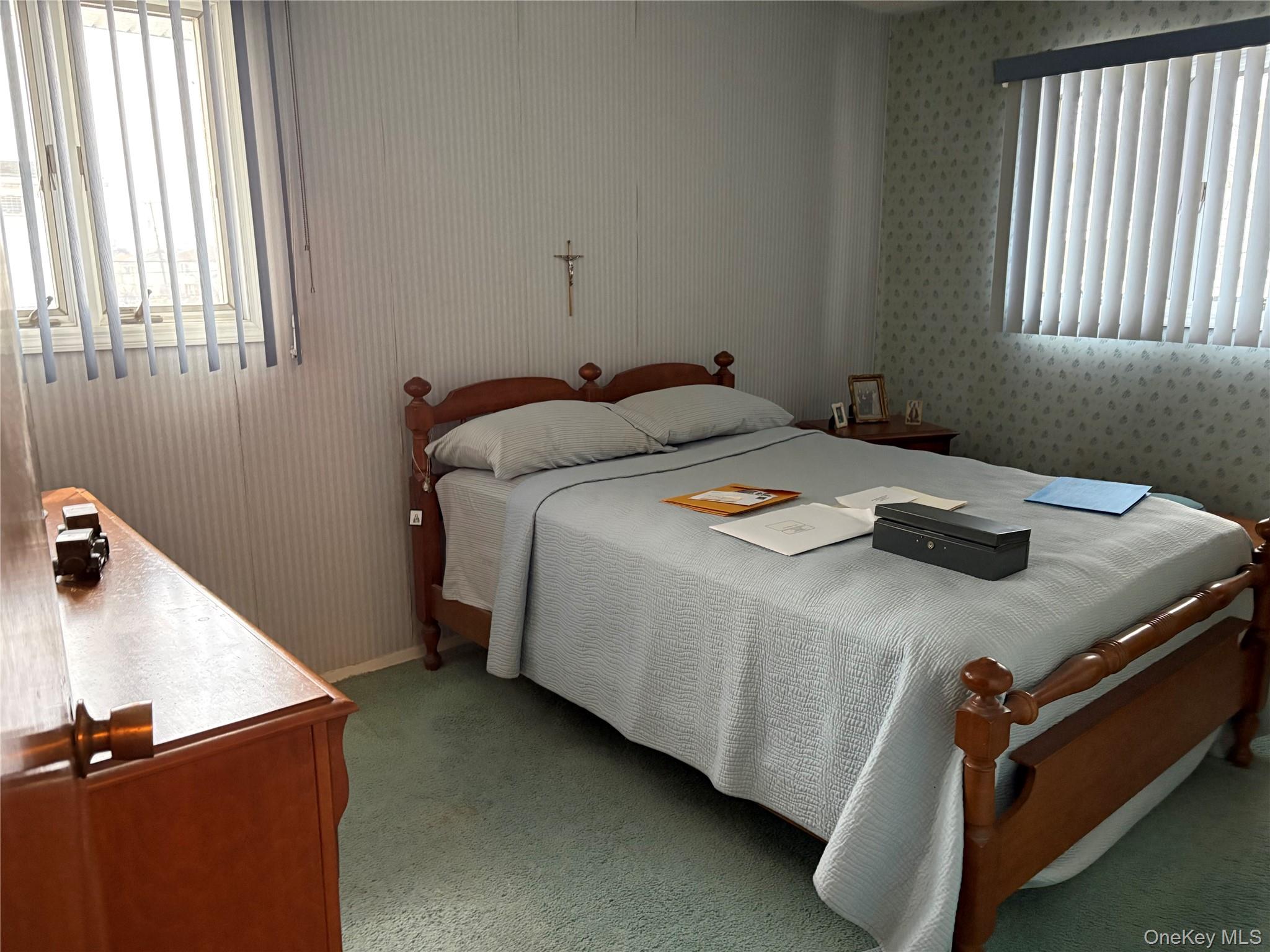 #9 photo, 2191 Walsall Street, नासाउ काउंटी Seaford , NY 11783