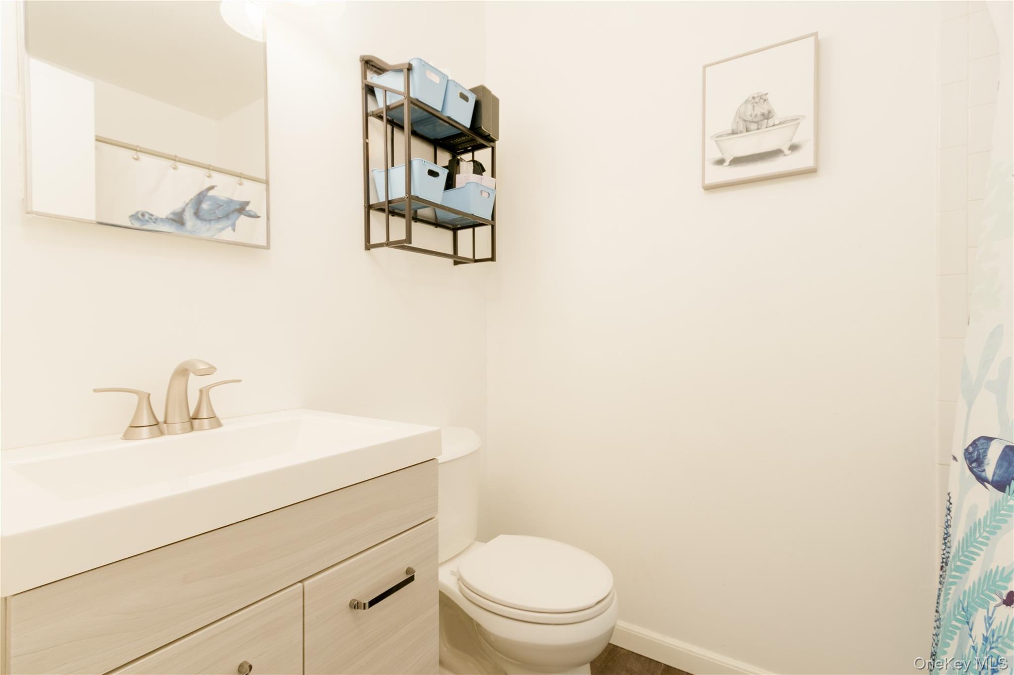 #13 photo, 266 Lake Point Circle, Middle Island , NY 11953