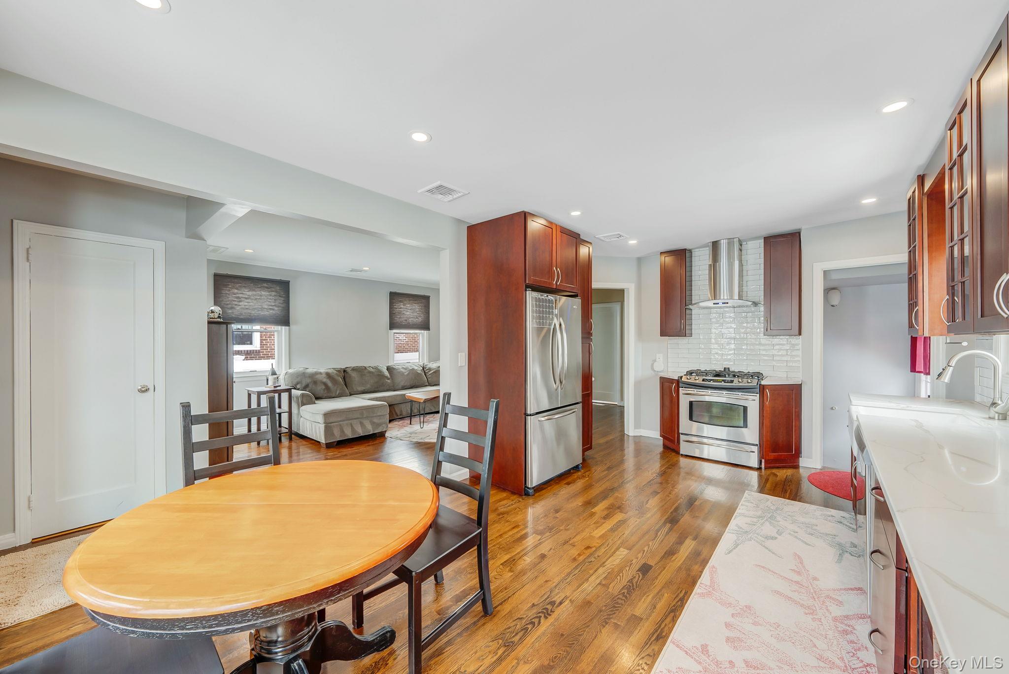 #10 photo, 131 Grange Street, Franklin Square , NY 11010