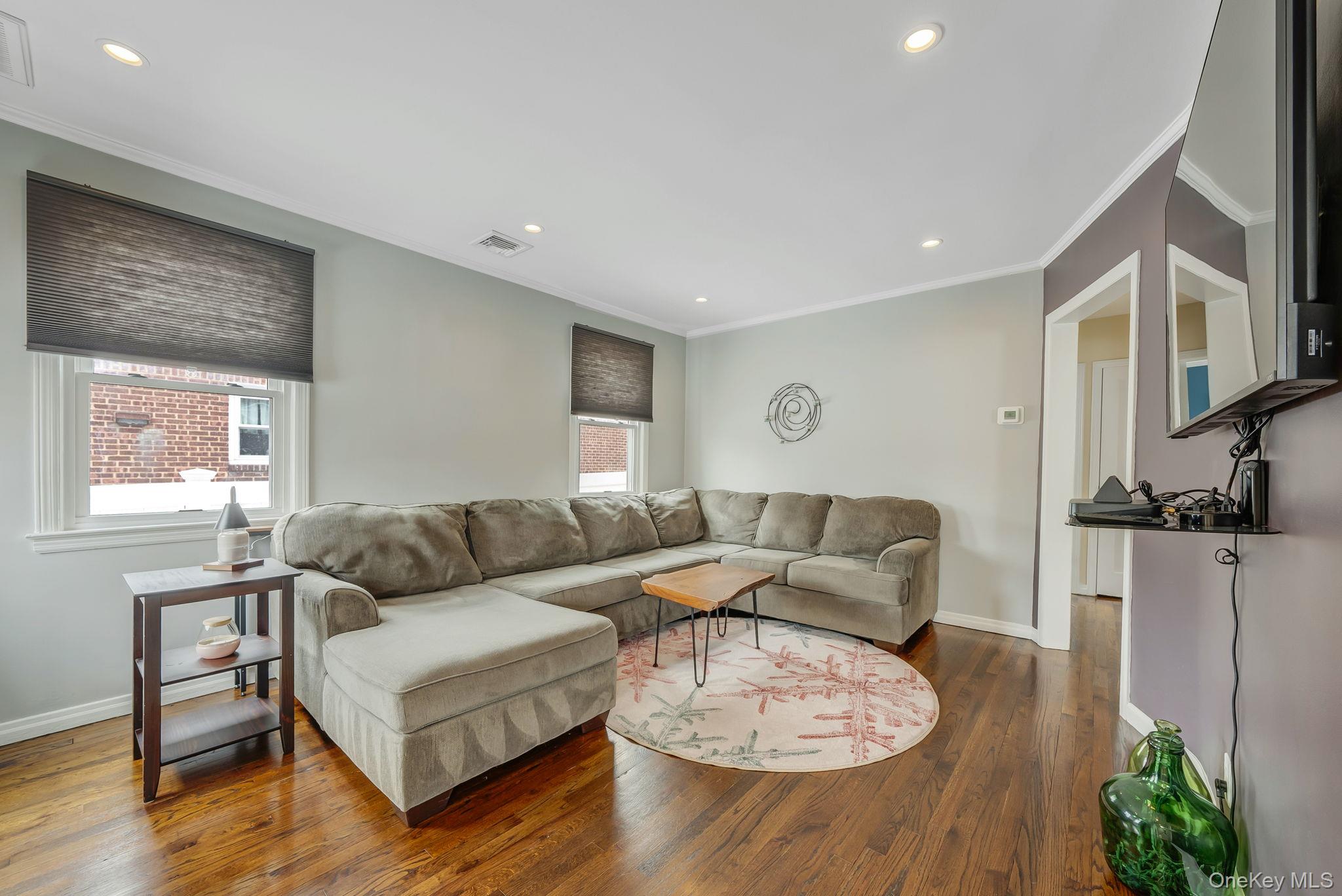 #4 photo, 131 Grange Street, Franklin Square , NY 11010