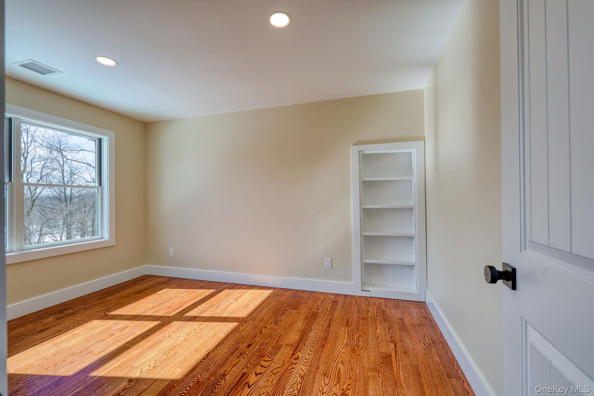 #8 photo, 36 Hill and dale, Cortlandt Manor , NY 10567