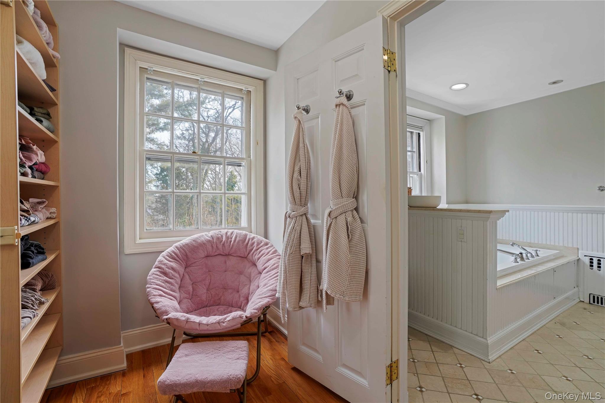 #16 photo, 650 Ely Avenue, Pelham , NY 10803