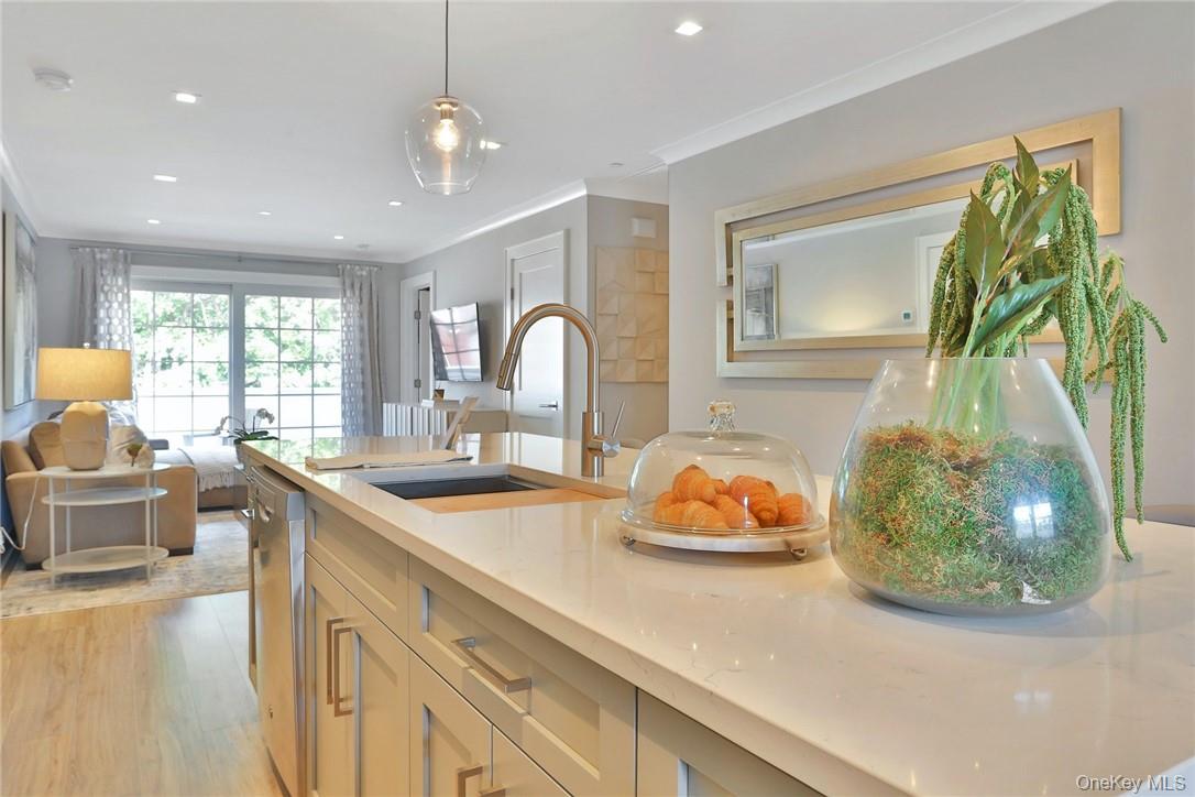 #11 photo, 470 Main Street, Armonk , NY 10504