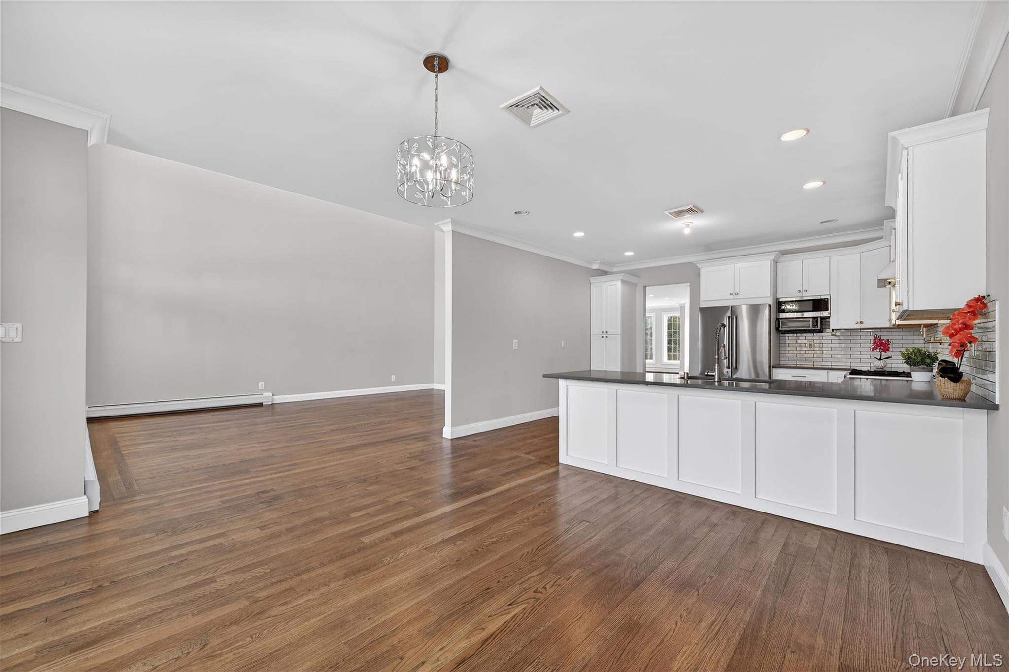 #11 photo, 548 Mountainview Avenue, Valley Cottage , NY 10989