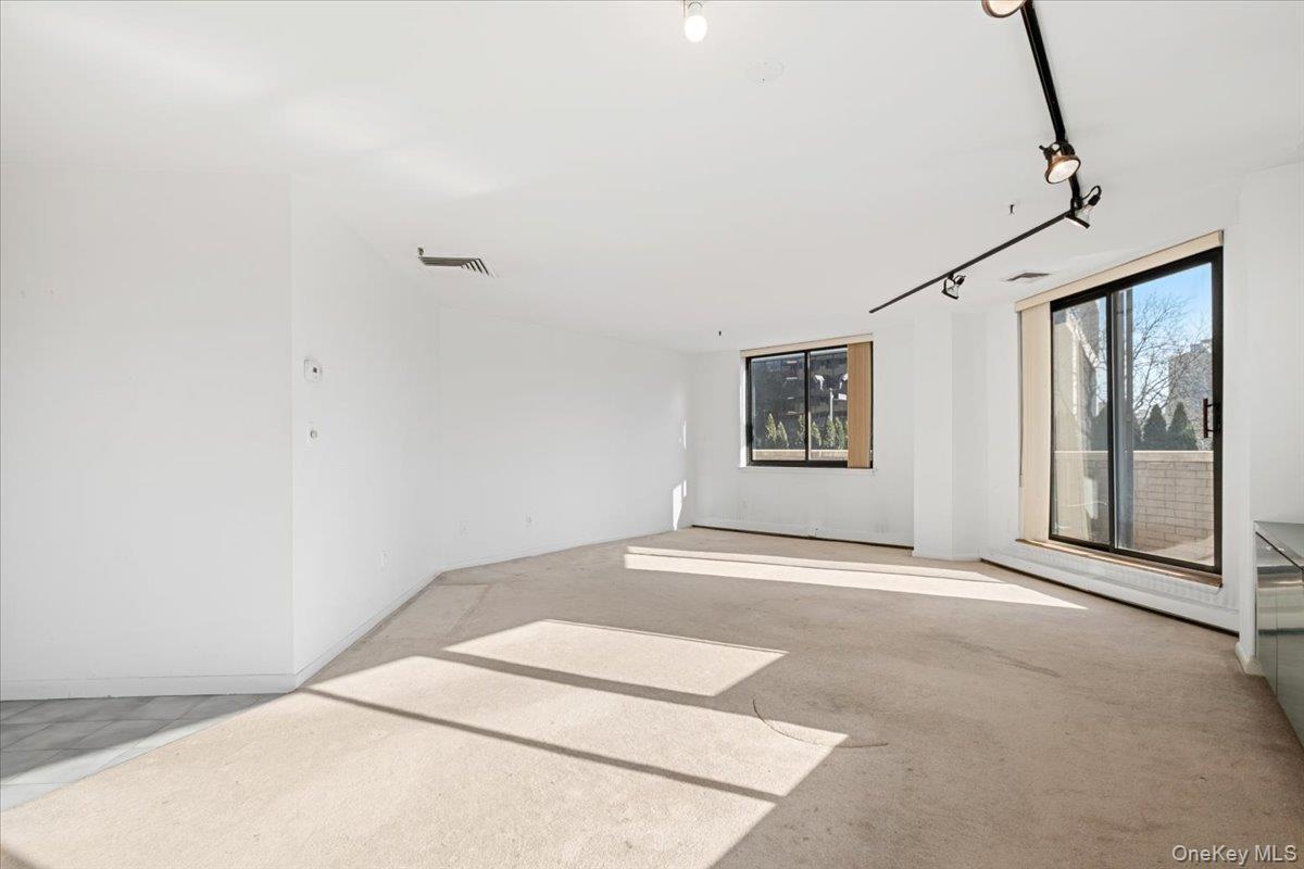 #15 photo, 25 Rockledge Avenue, White Plains , NY 10601