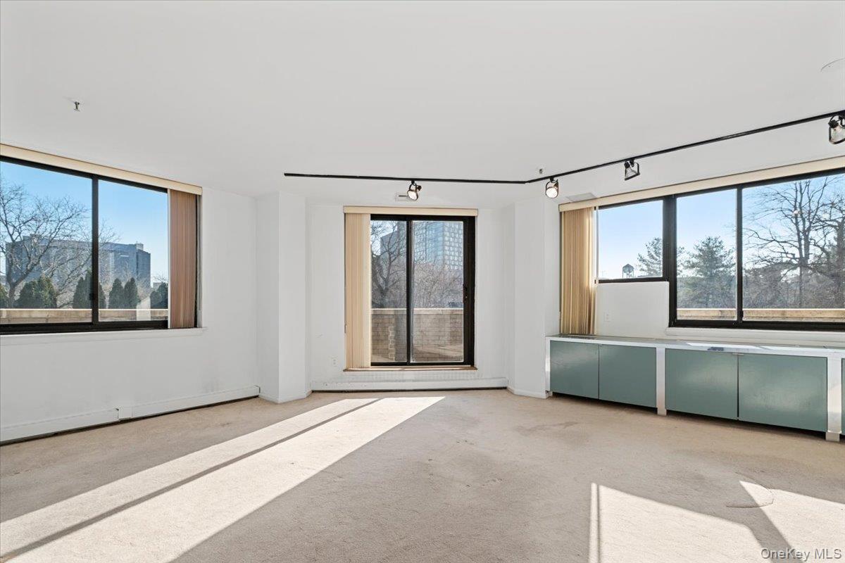 #19 photo, 25 Rockledge Avenue, White Plains , NY 10601