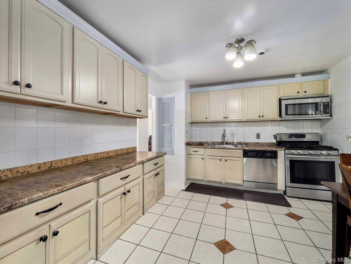 #14 photo, 30 Govan Drive, Stony Point , NY 10980