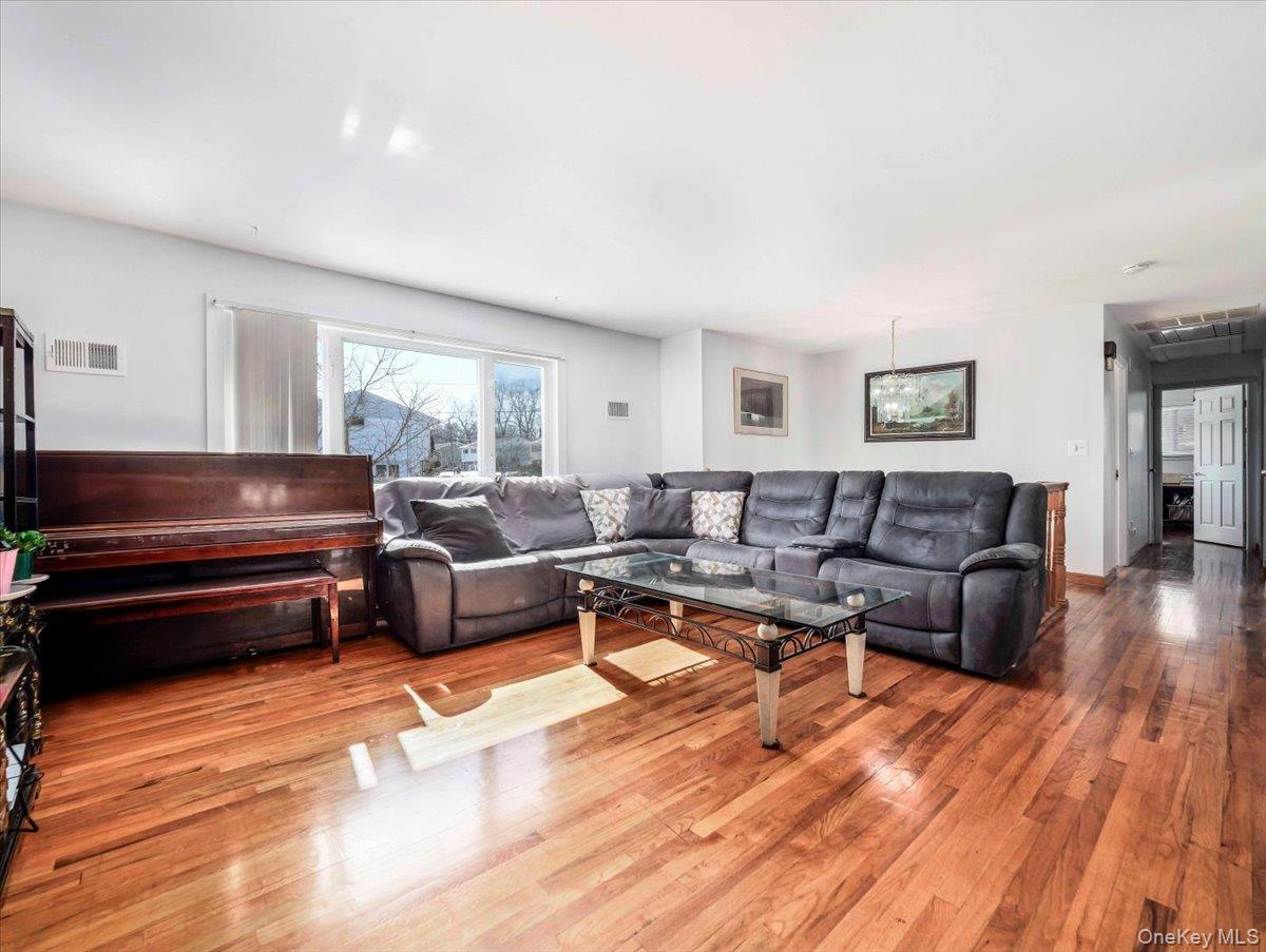 #7 photo, 30 Govan Drive, Stony Point , NY 10980