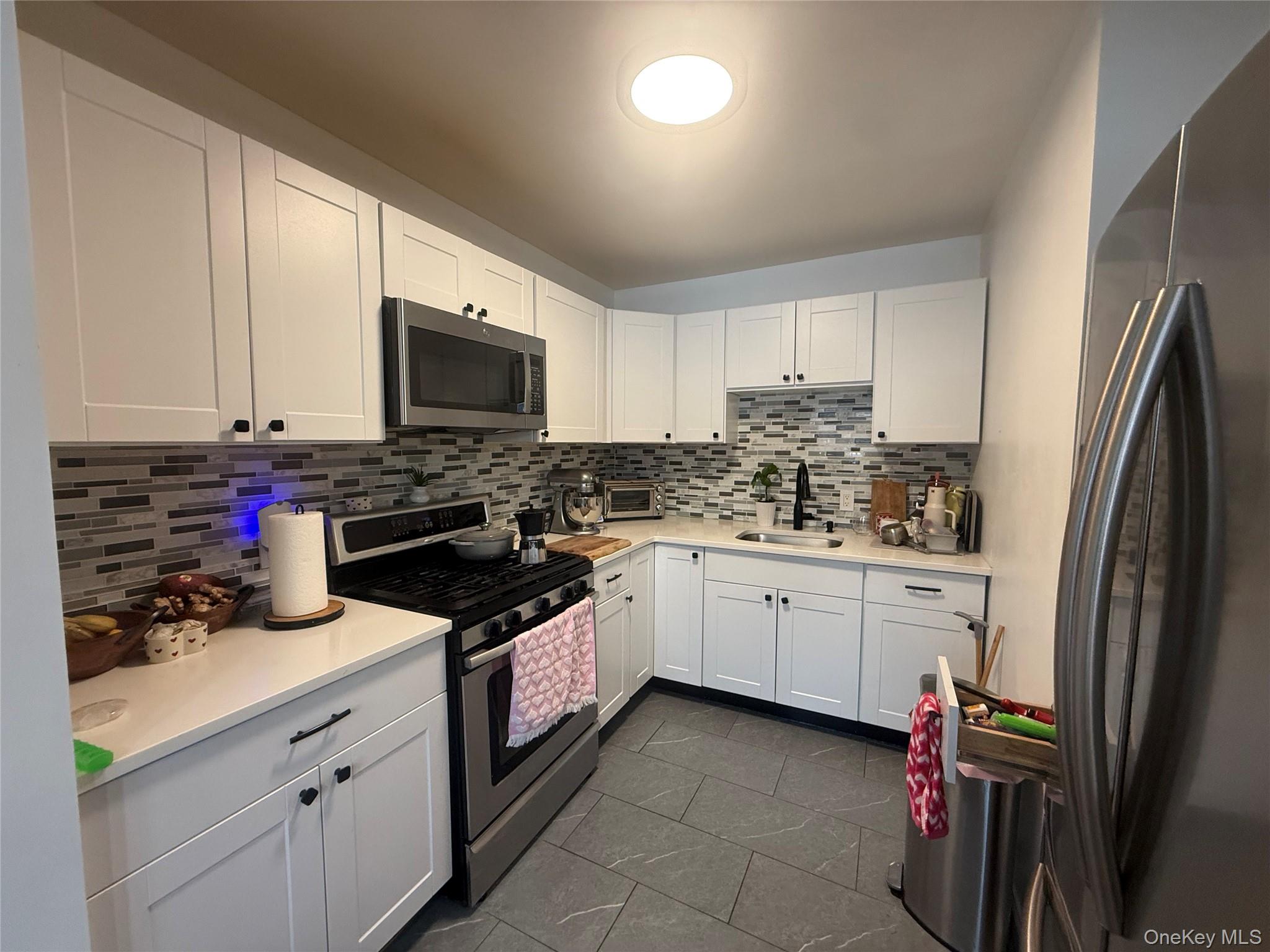 #4 photo, 2171 Arthur Avenue, Бронкс ‖ Bronx , NY 10457