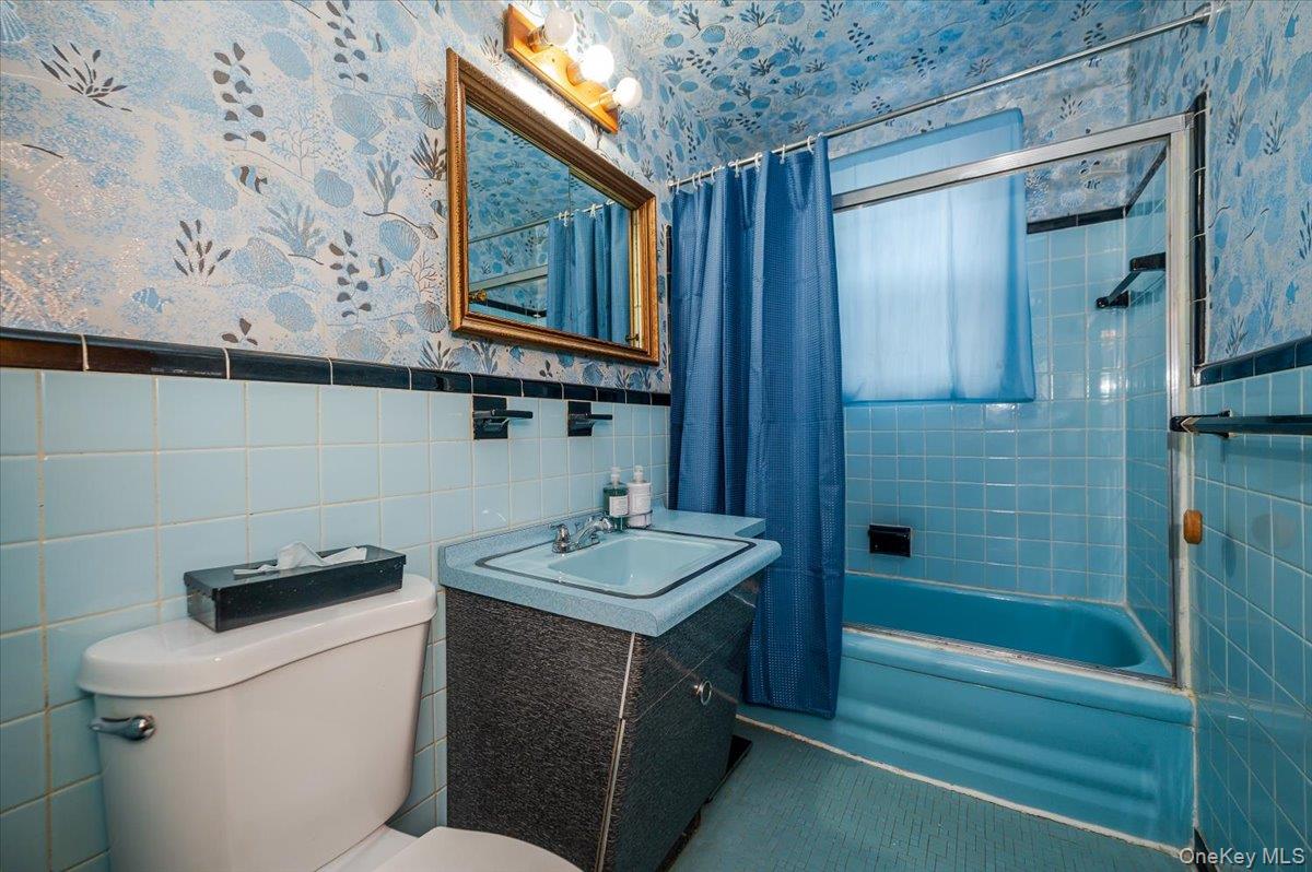 #14 photo, 276 Brinsmade Avenue, Bronx , NY 10465