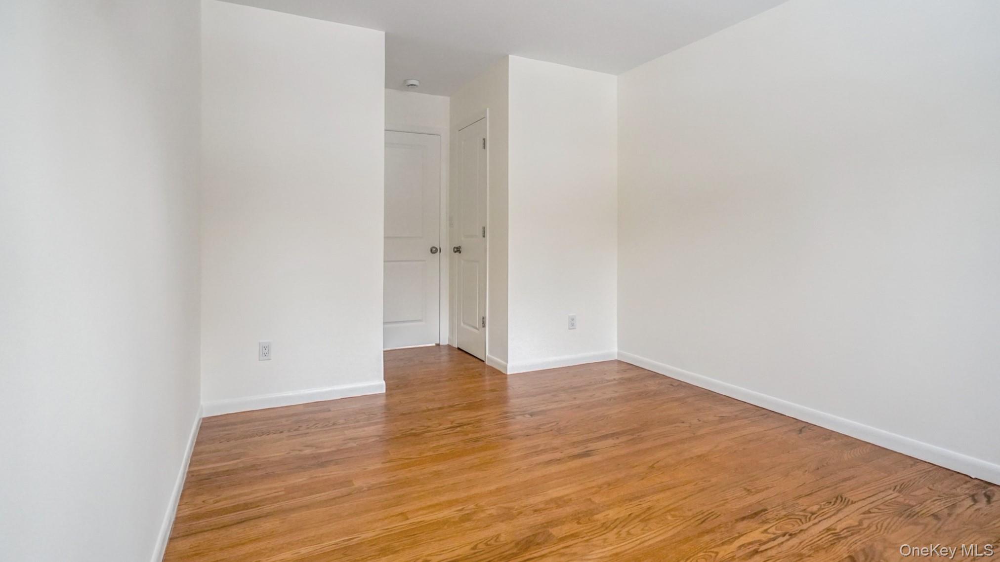 #10 photo, 100 E Sunnyside Lane, Irvington , NY 10533