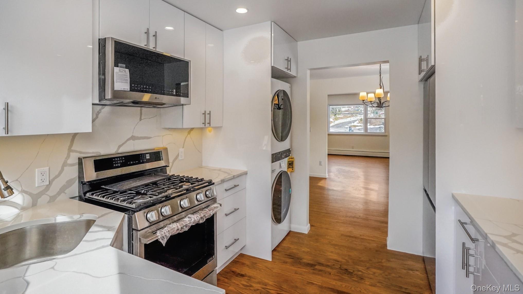 #5 photo, 100 E Sunnyside Lane, Irvington , NY 10533