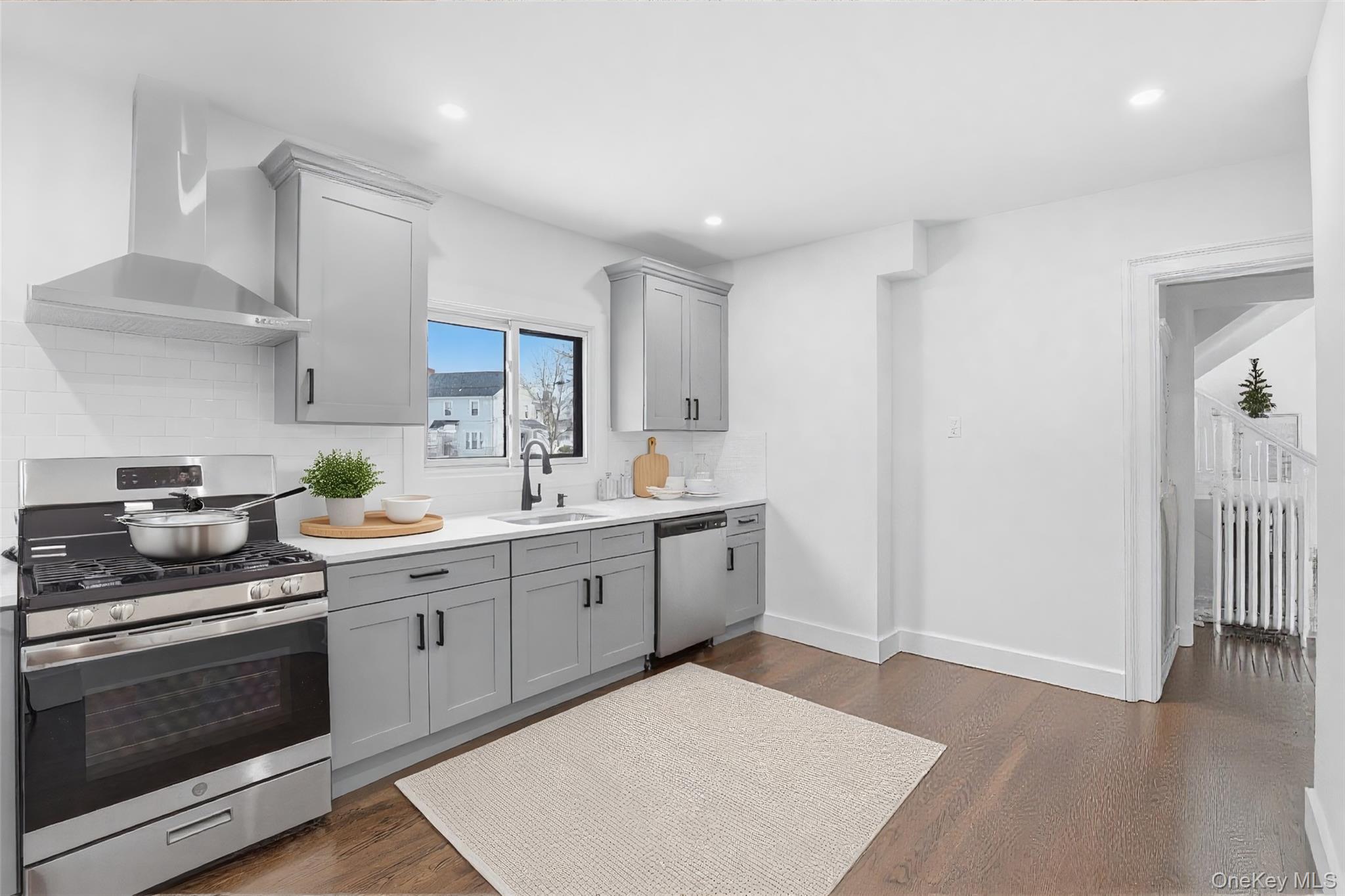 #13 photo, 25 Midland Avenue, 紐約州 White Plains , NY 10606